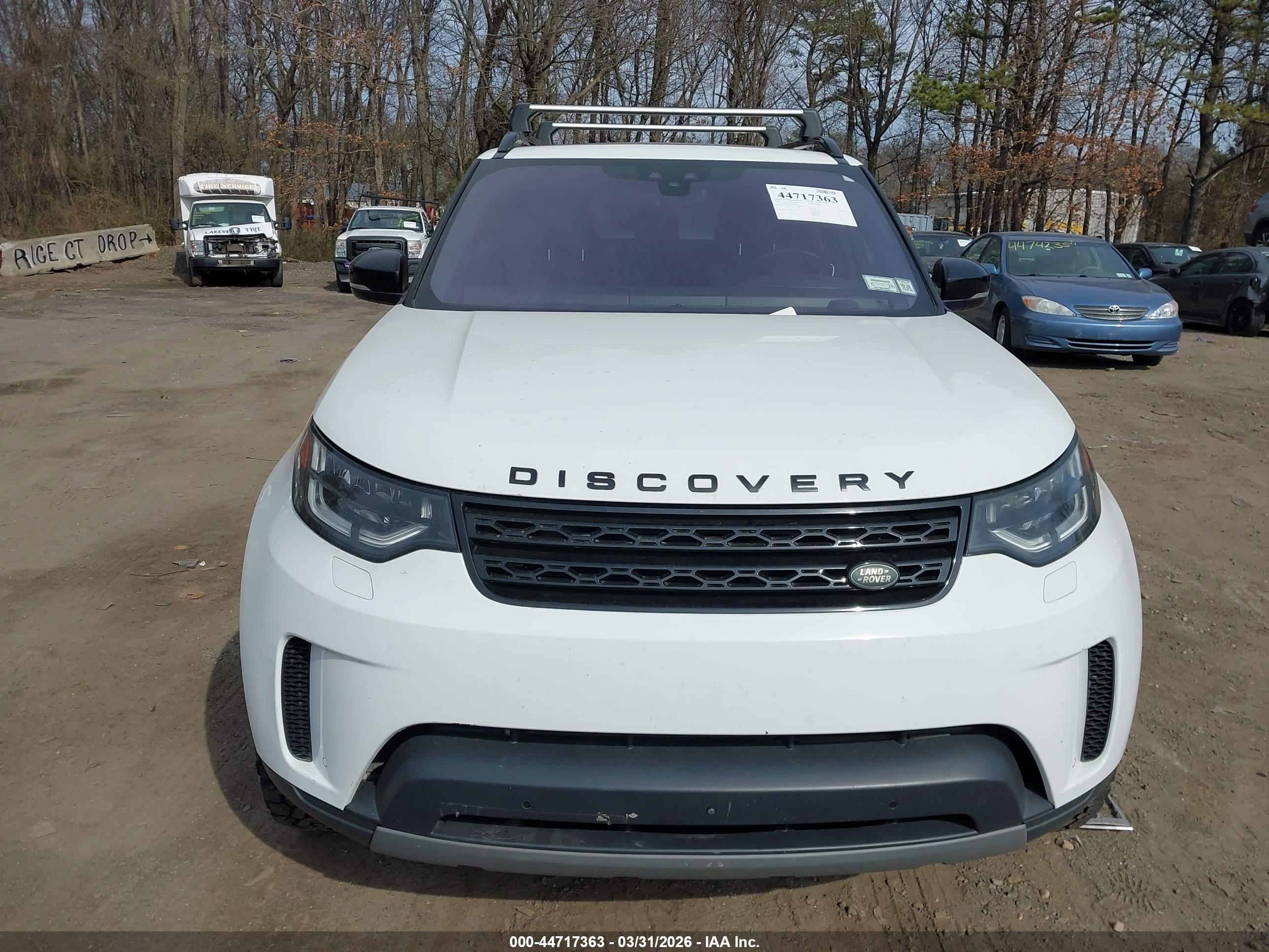 LAND ROVER image 6
