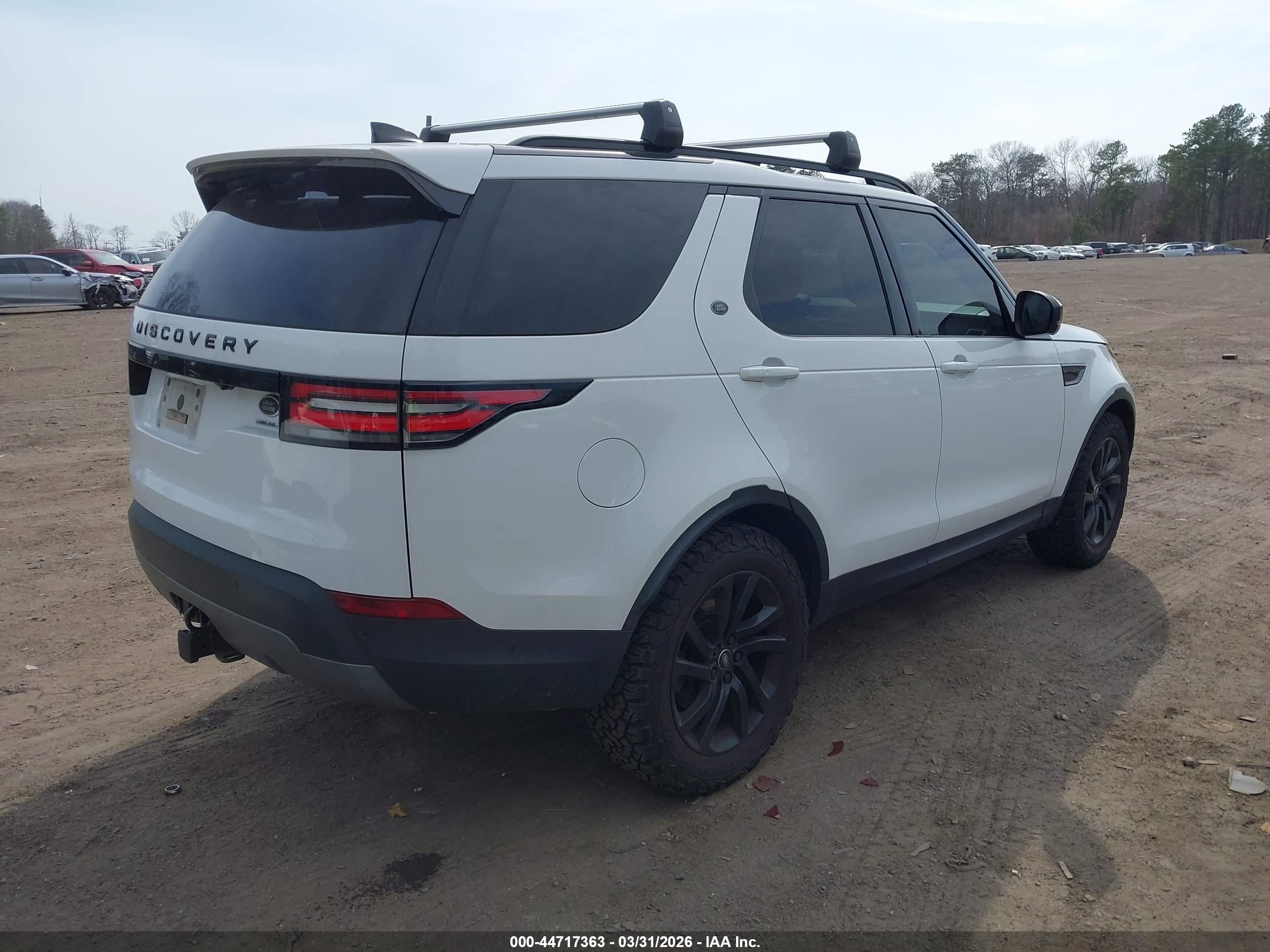 LAND ROVER image 8