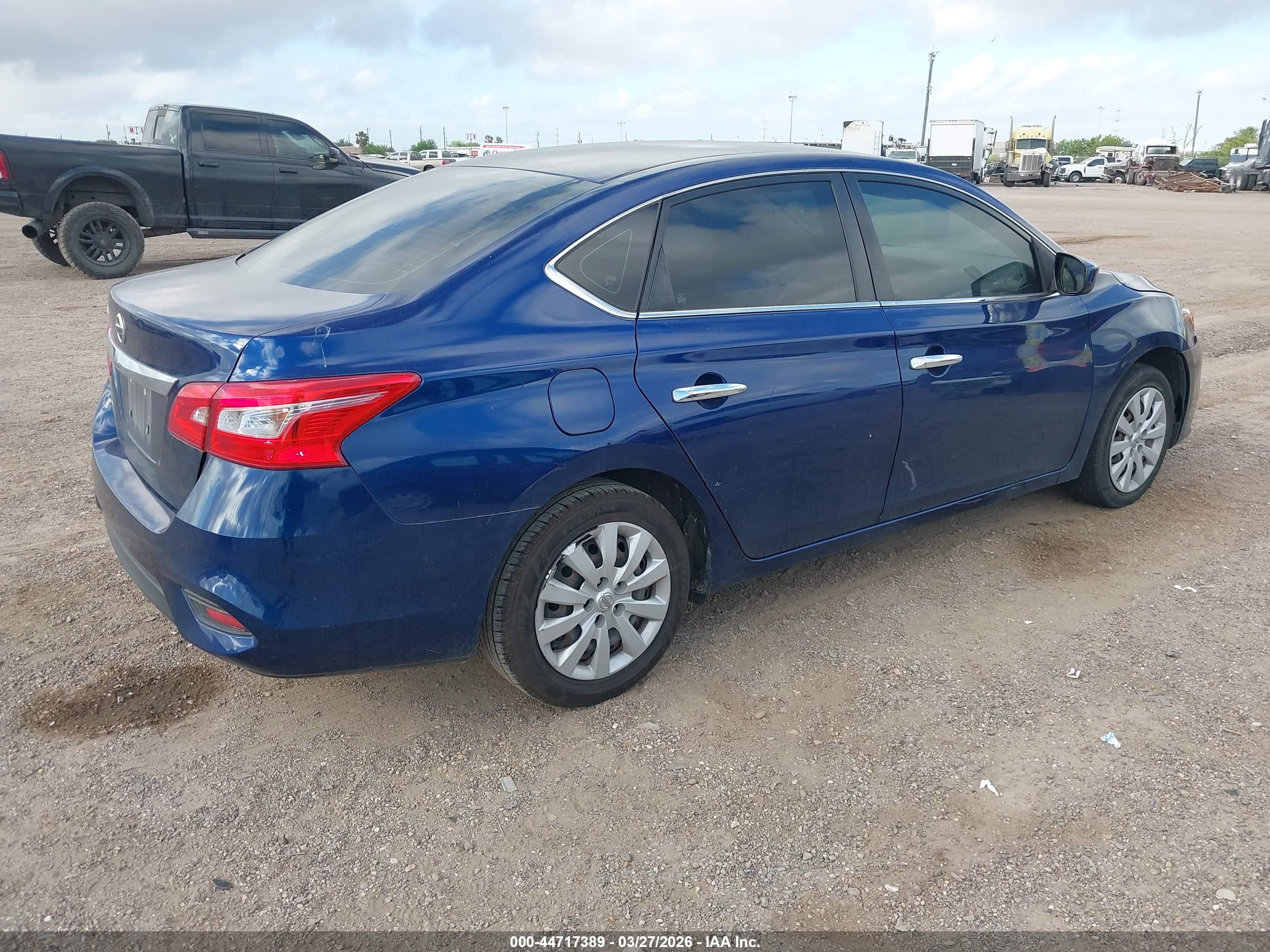 NISSAN SENTRA image 4