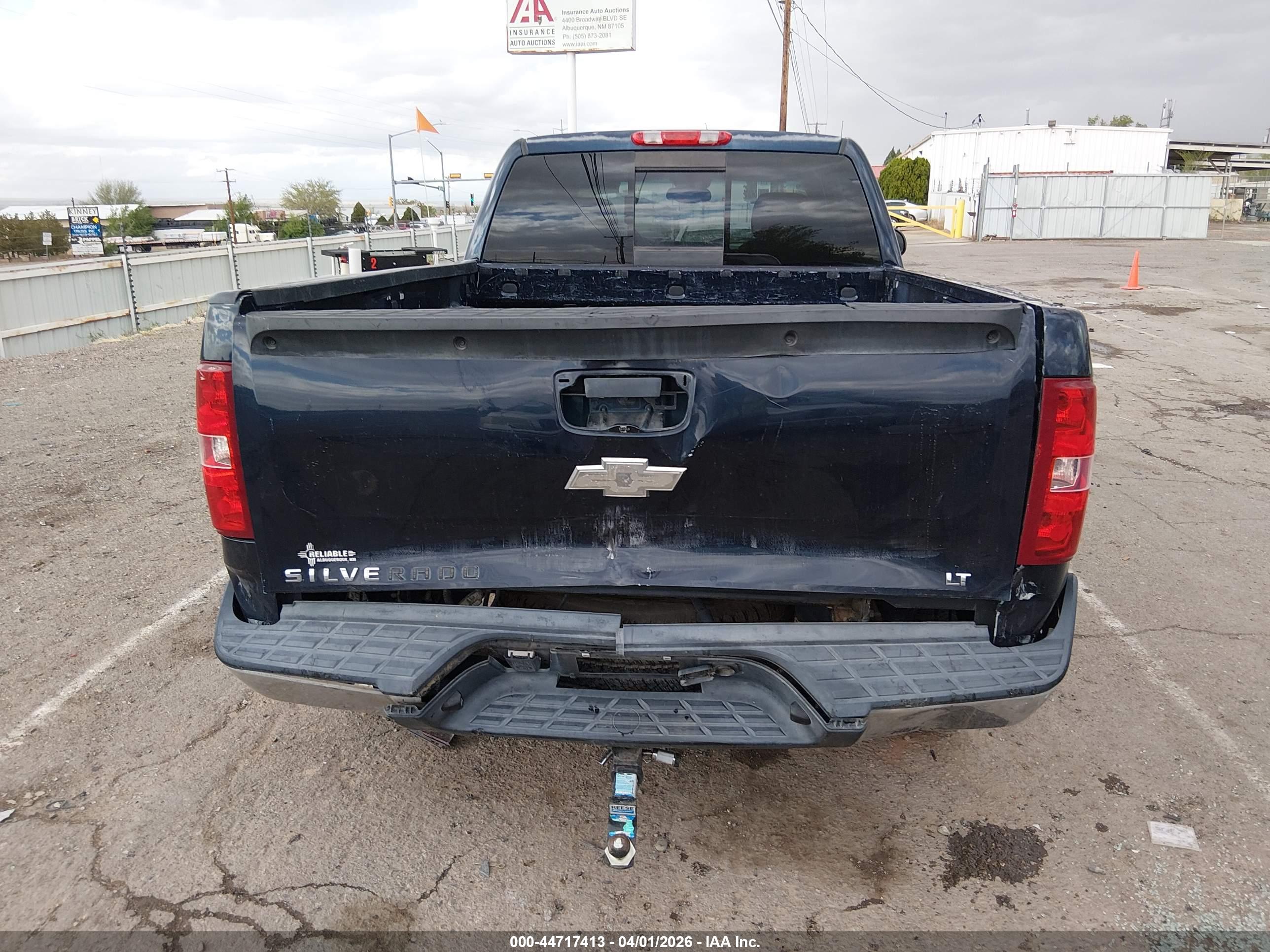 CHEVROLET SILVERADO image 6