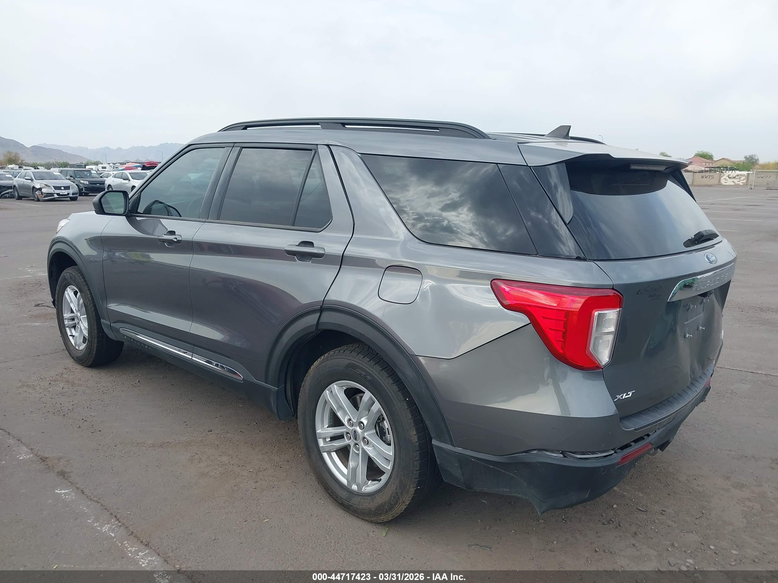 FORD EXPLORER image 3