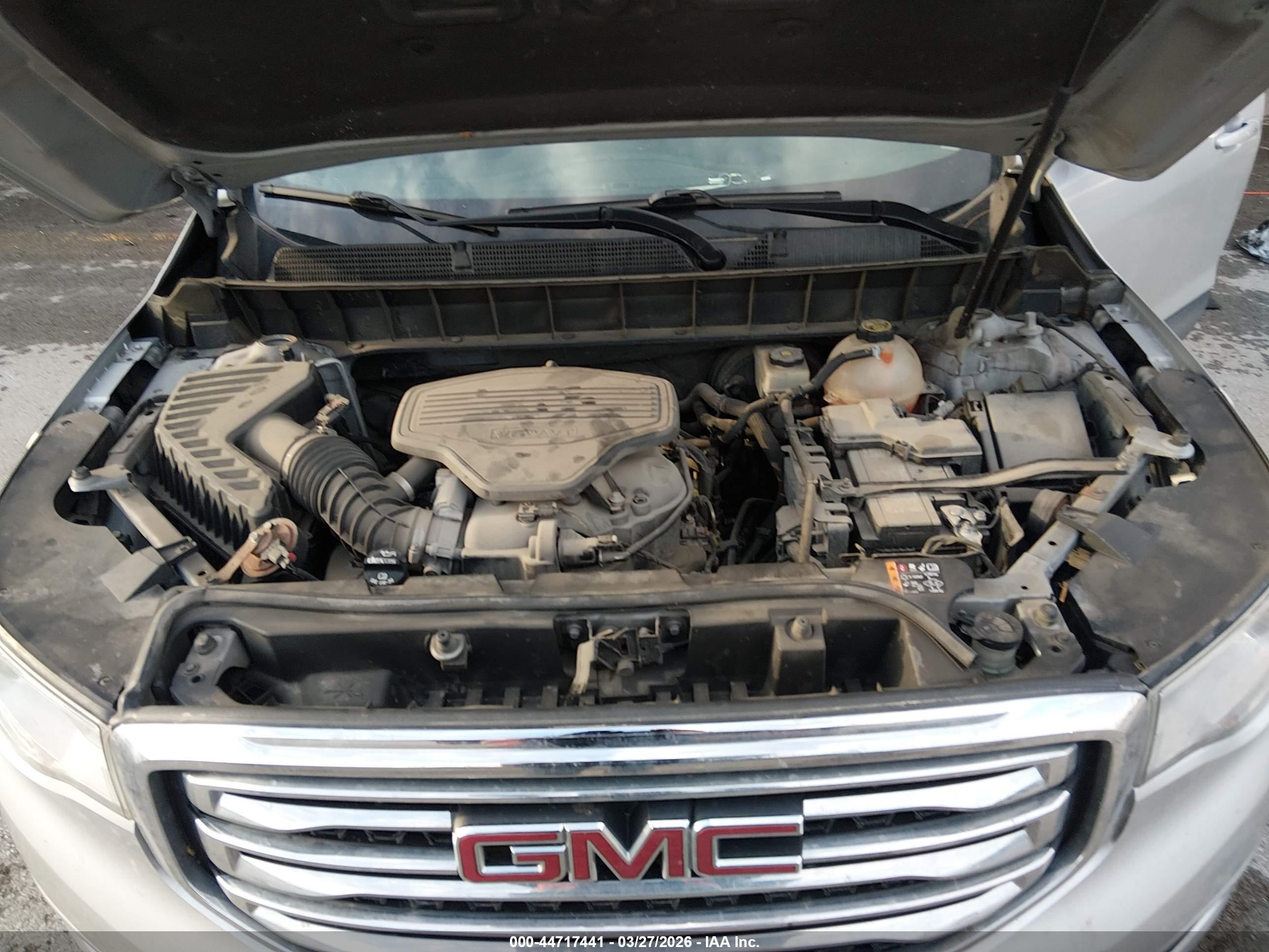 GMC ACADIA image 10