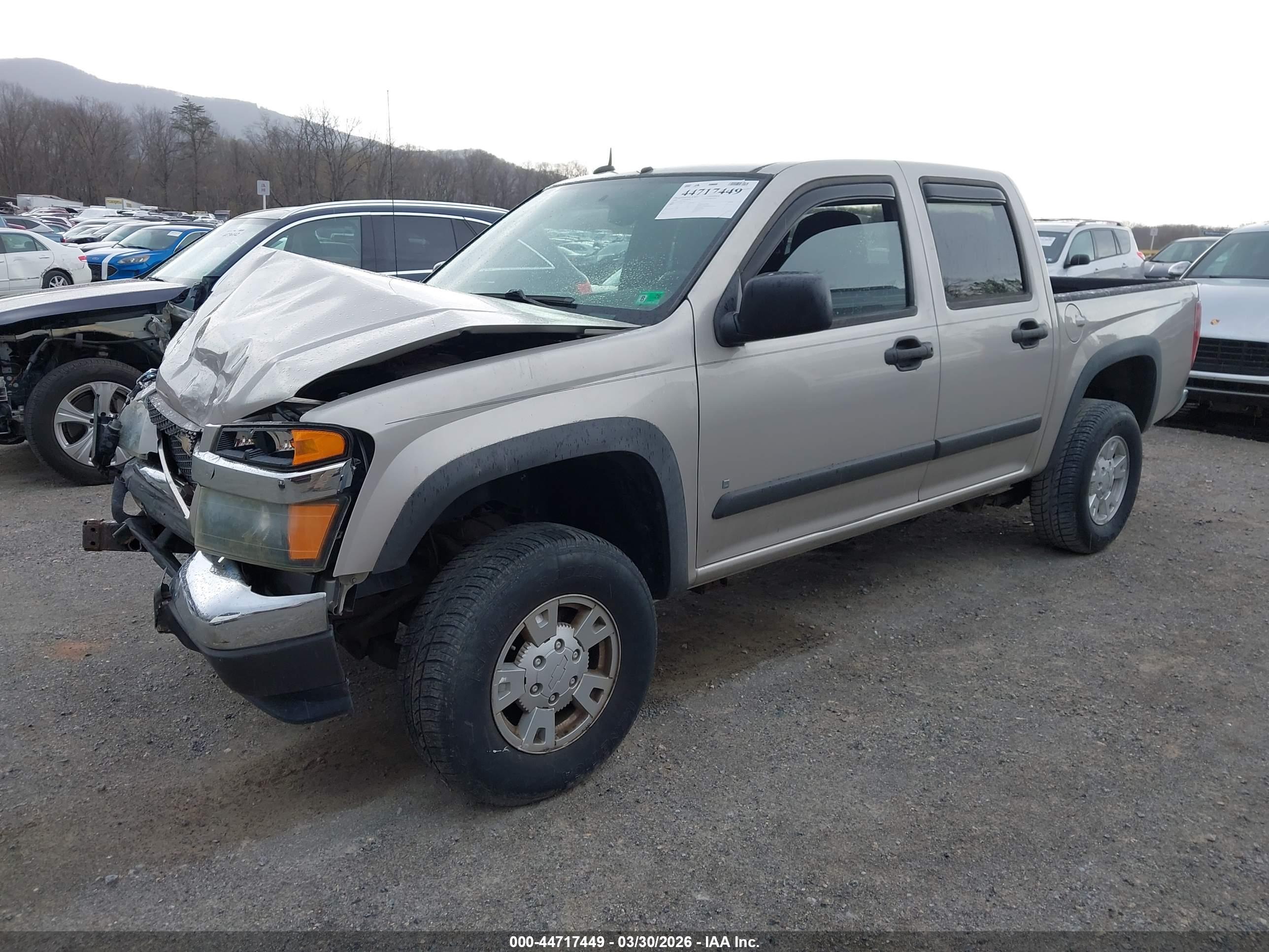 CHEVROLET COLORADO image 2
