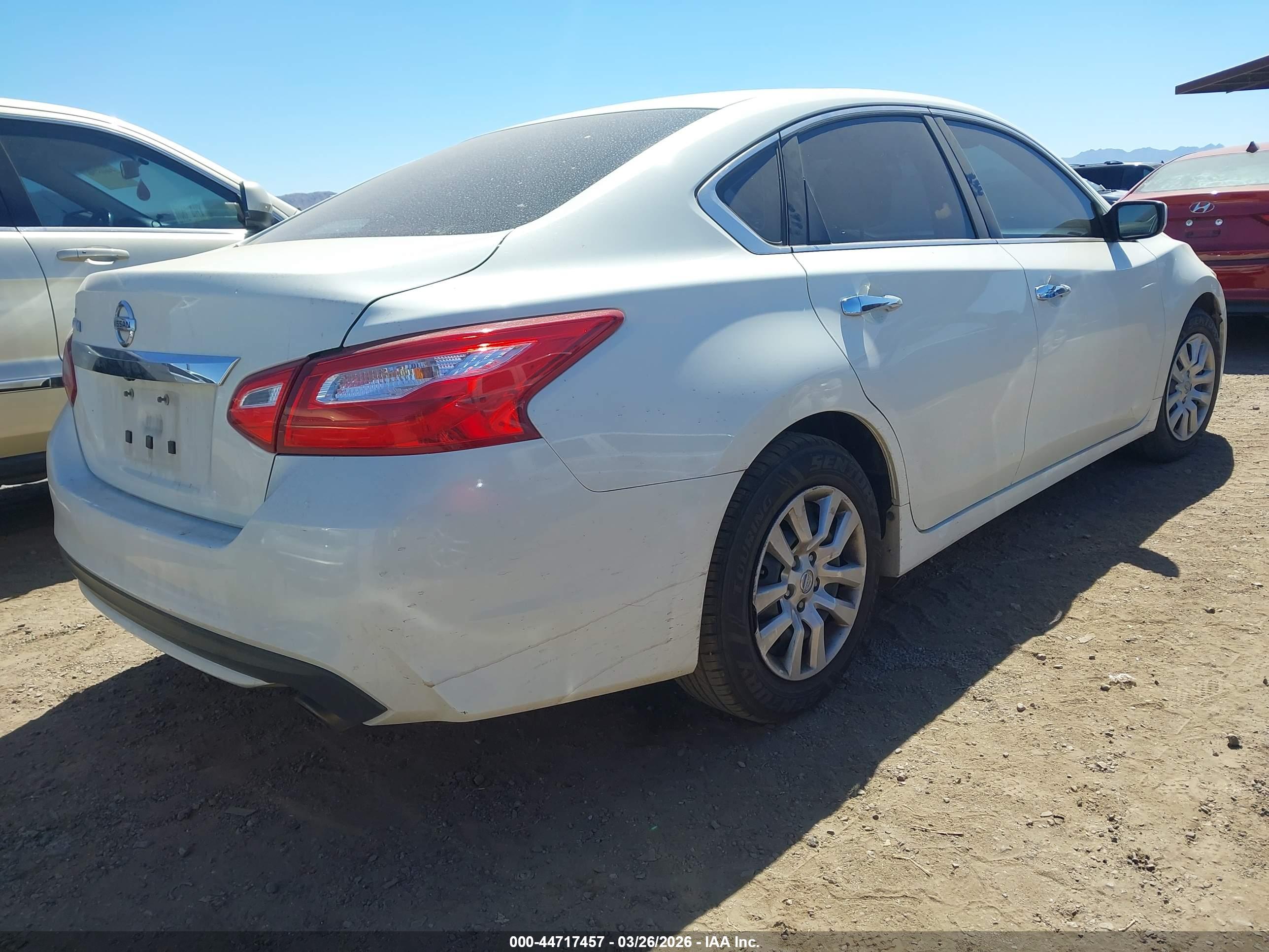 NISSAN ALTIMA image 4