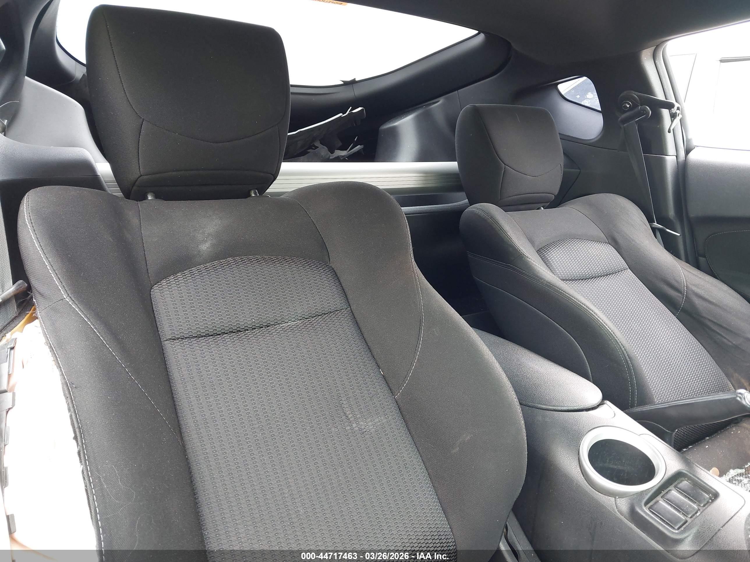 NISSAN 370Z image 8