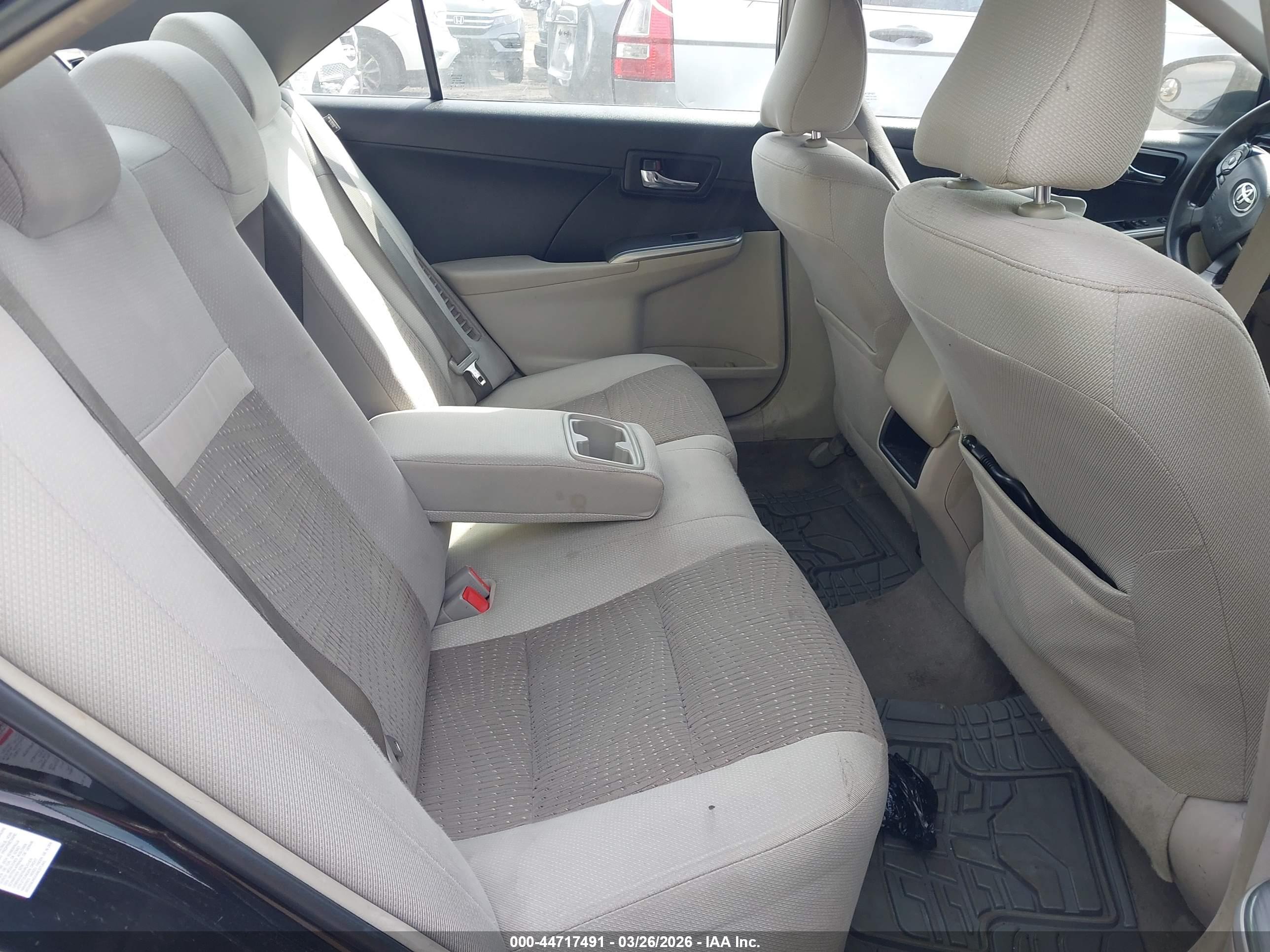 TOYOTA CAMRY image 8