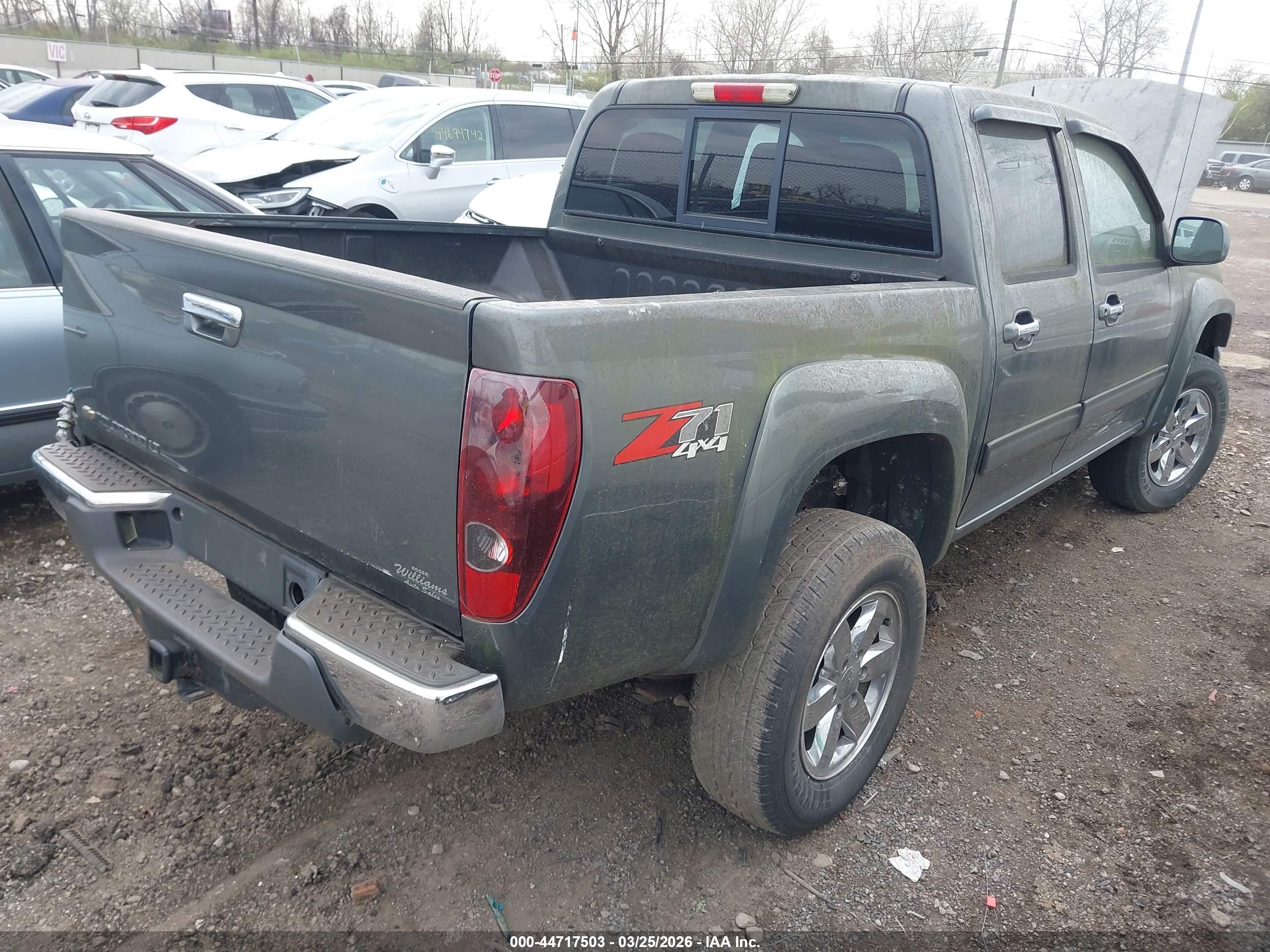 CHEVROLET COLORADO image 4