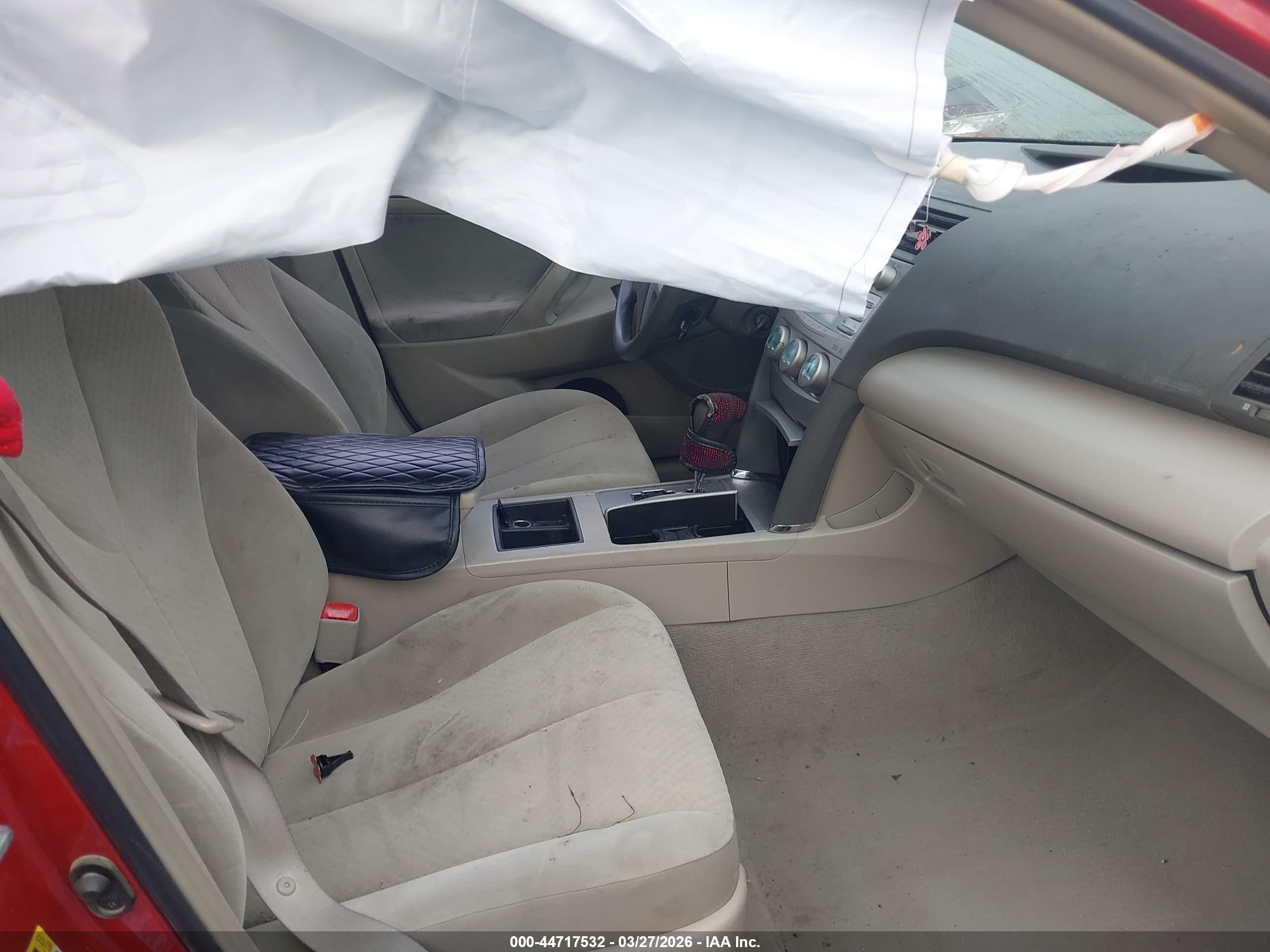 TOYOTA CAMRY image 5