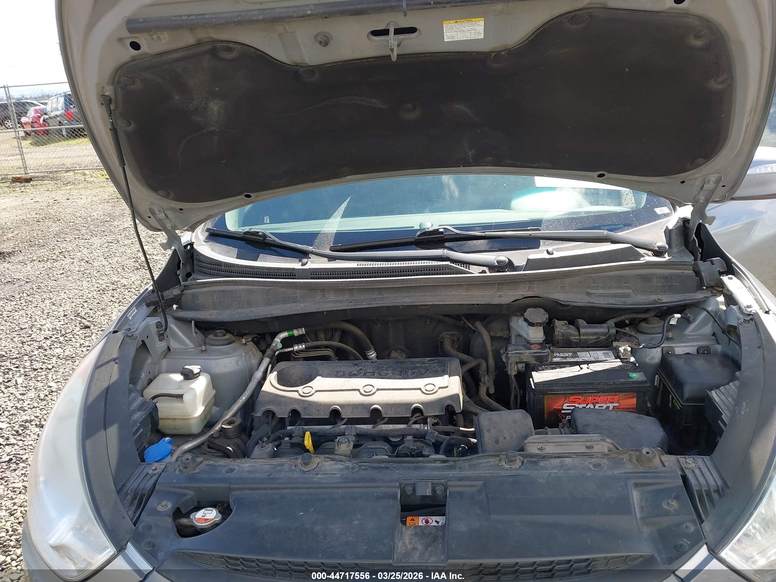 HYUNDAI TUCSON image 10