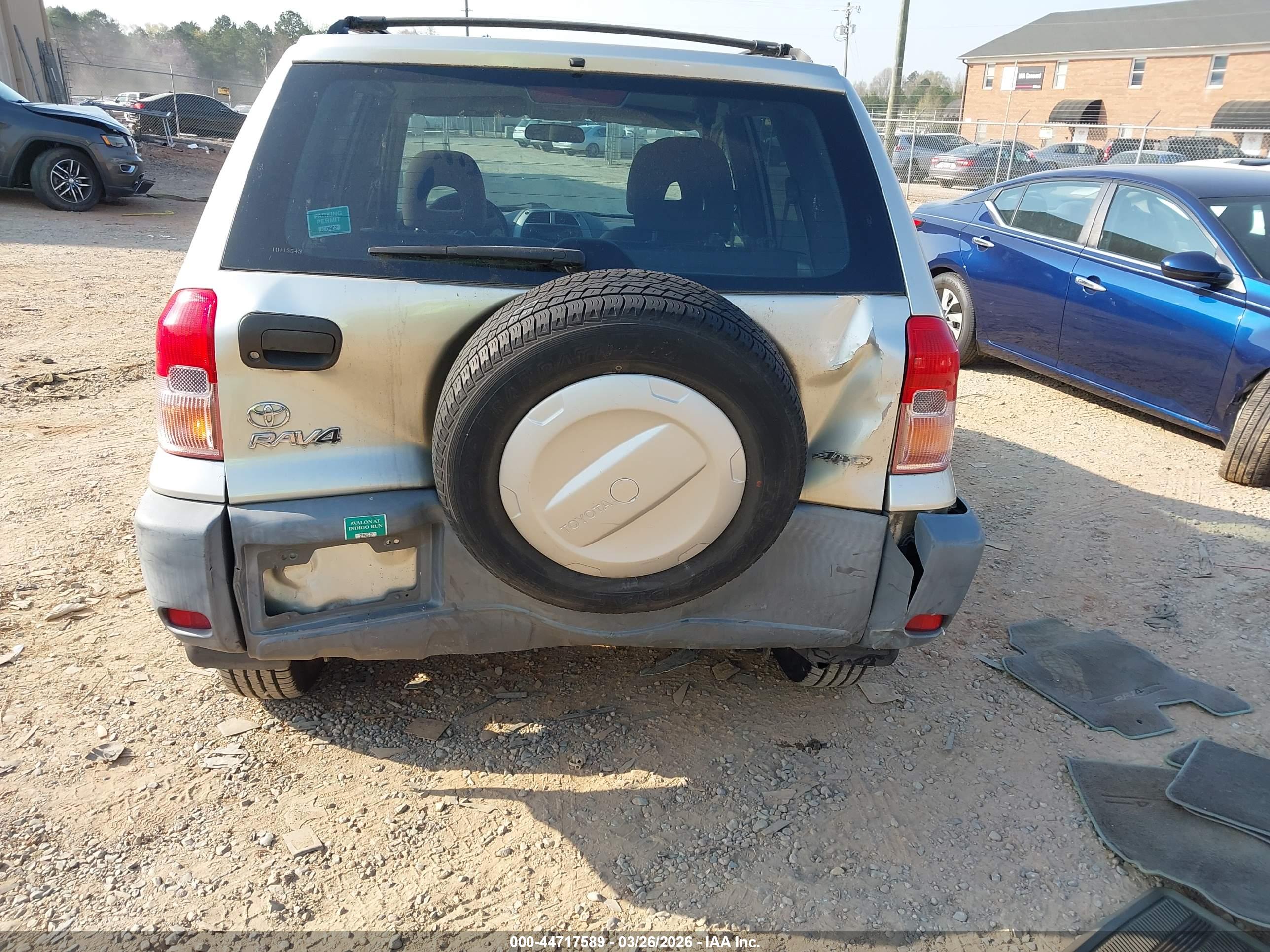 TOYOTA RAV4 image 6