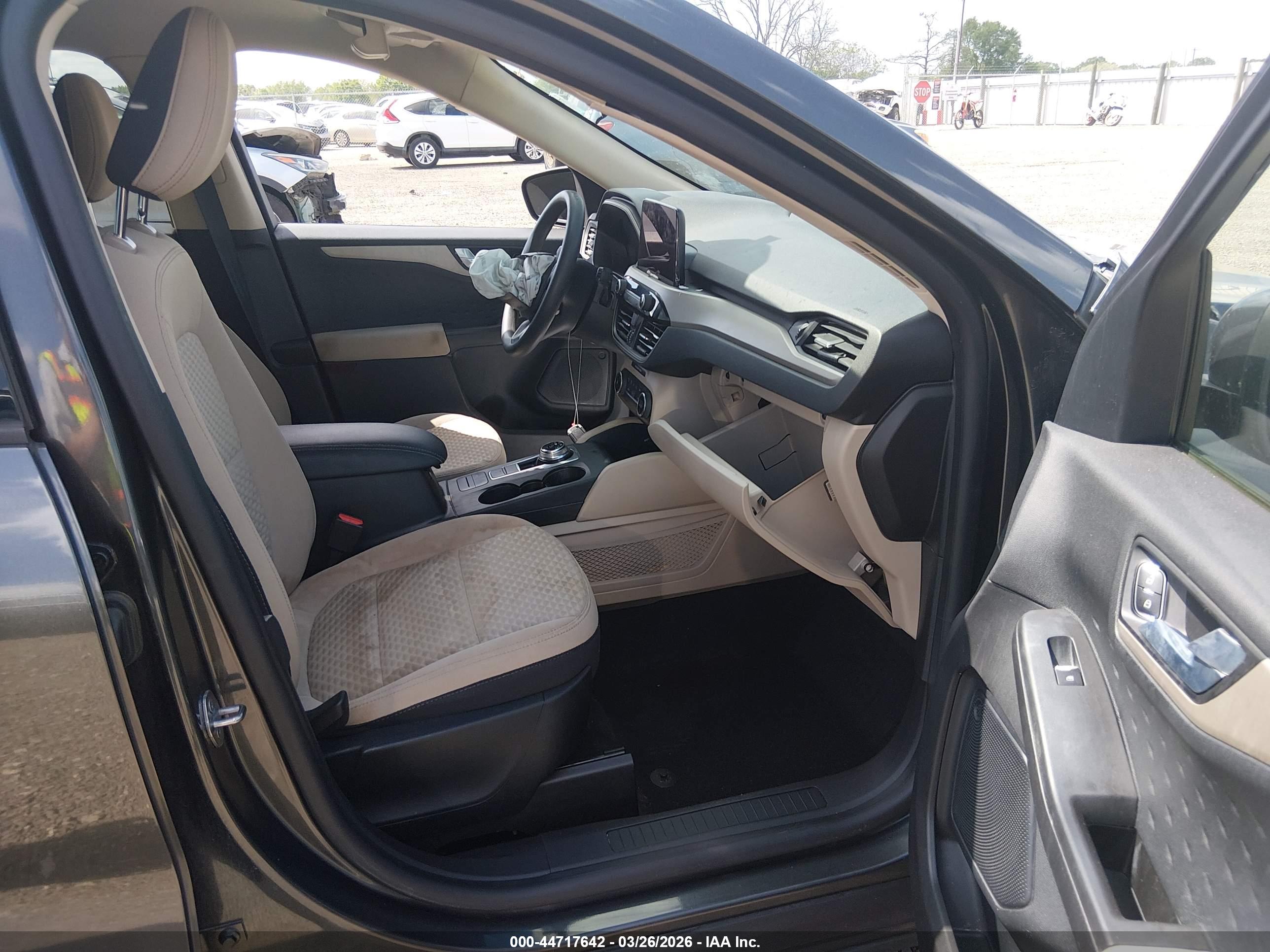 FORD ESCAPE image 5
