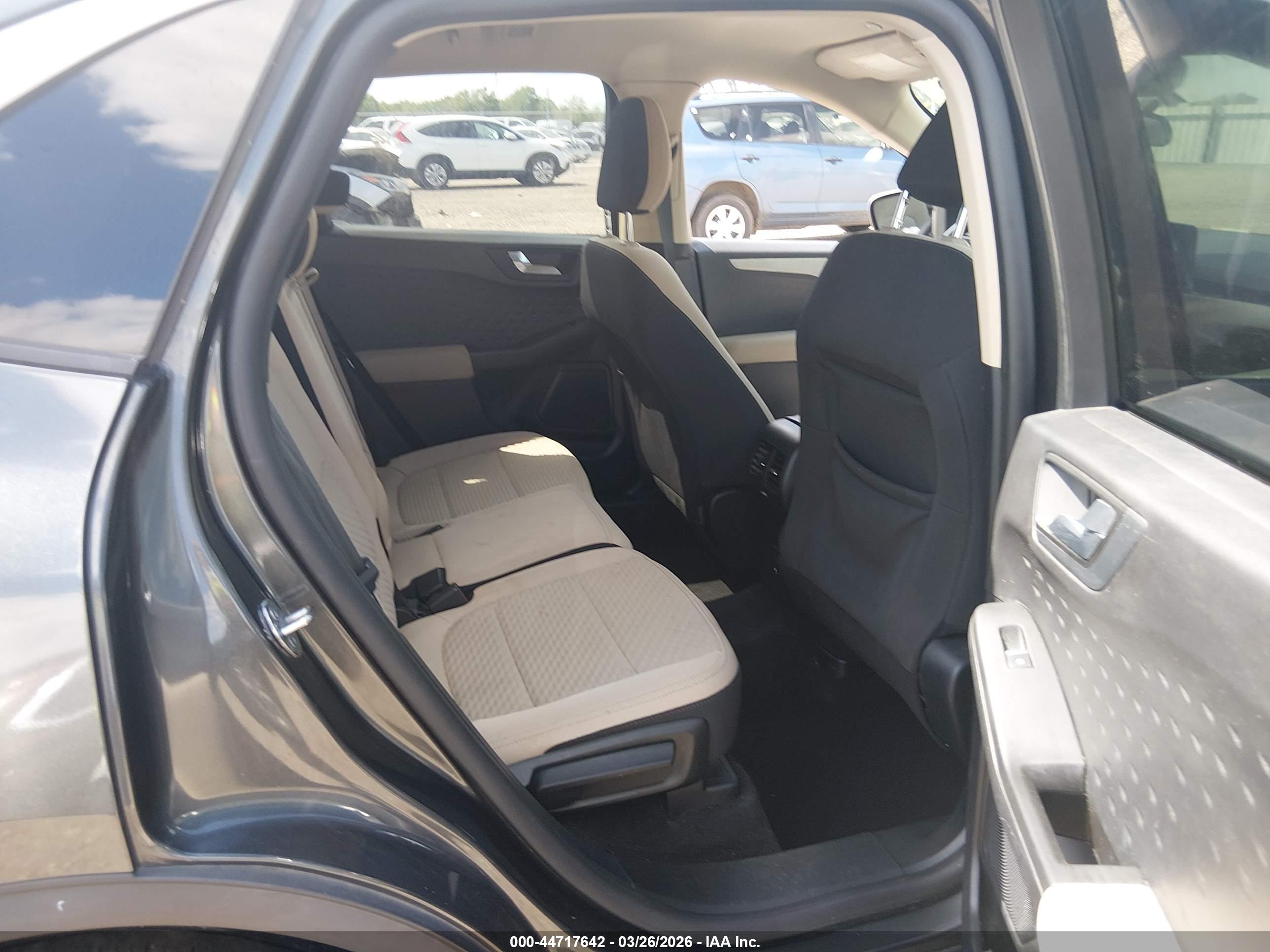 FORD ESCAPE image 8