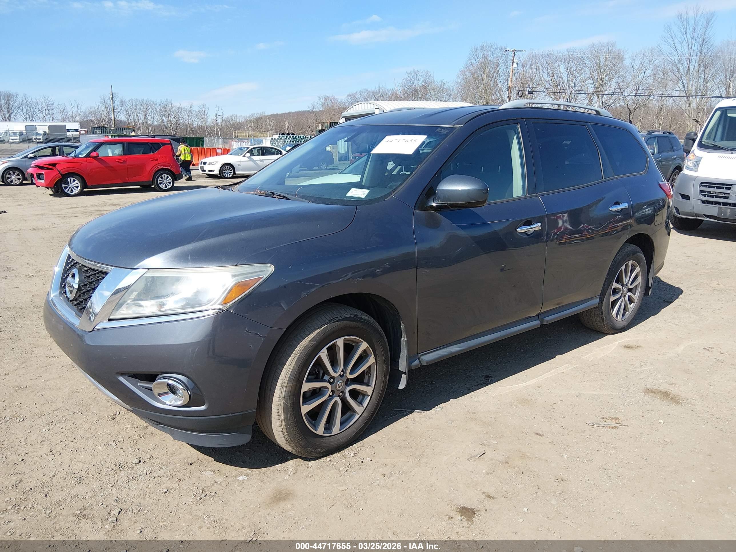 NISSAN PATHFINDER image 2