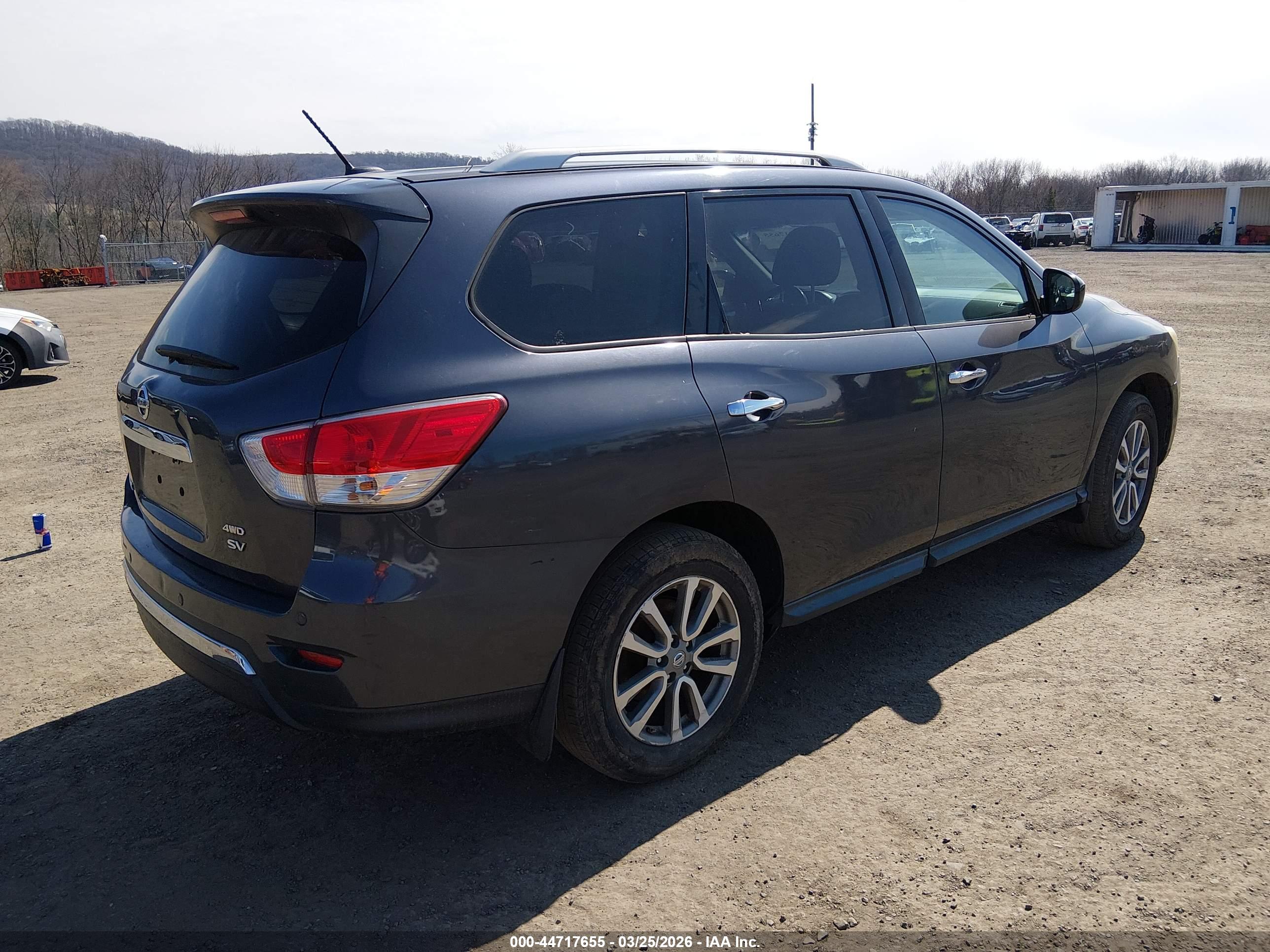 NISSAN PATHFINDER image 4