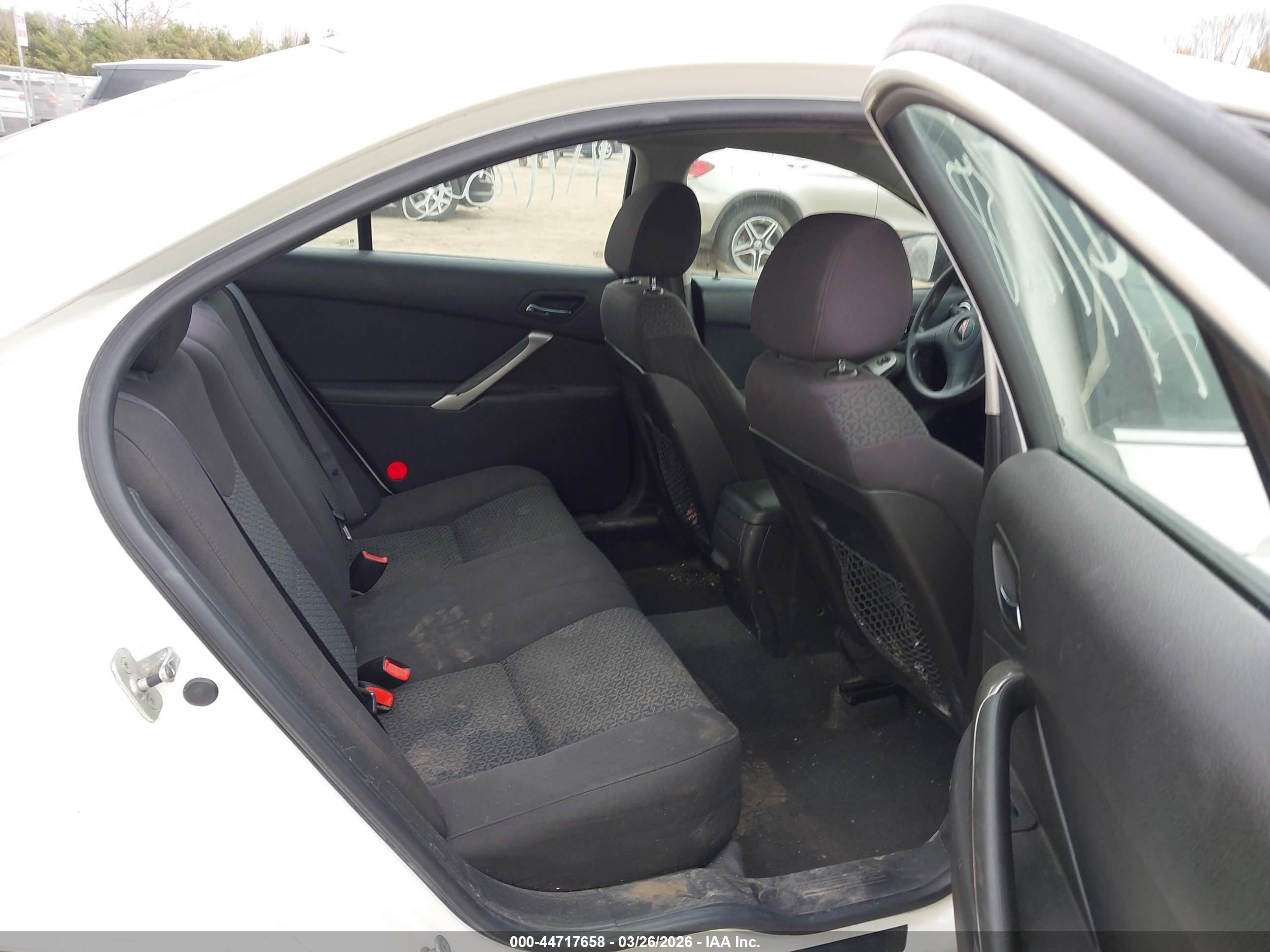 PONTIAC G6 image 8