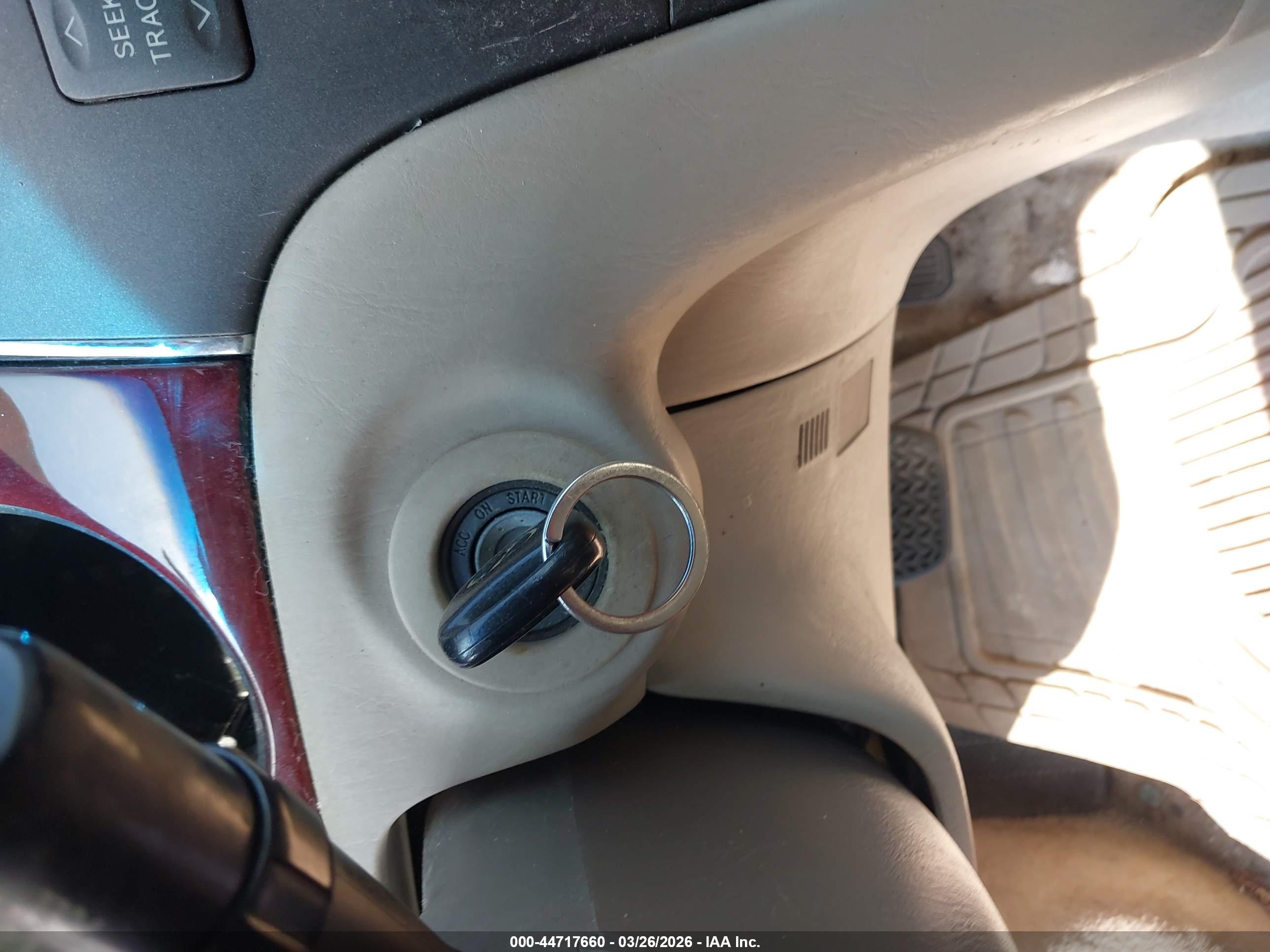 LEXUS ES image 11