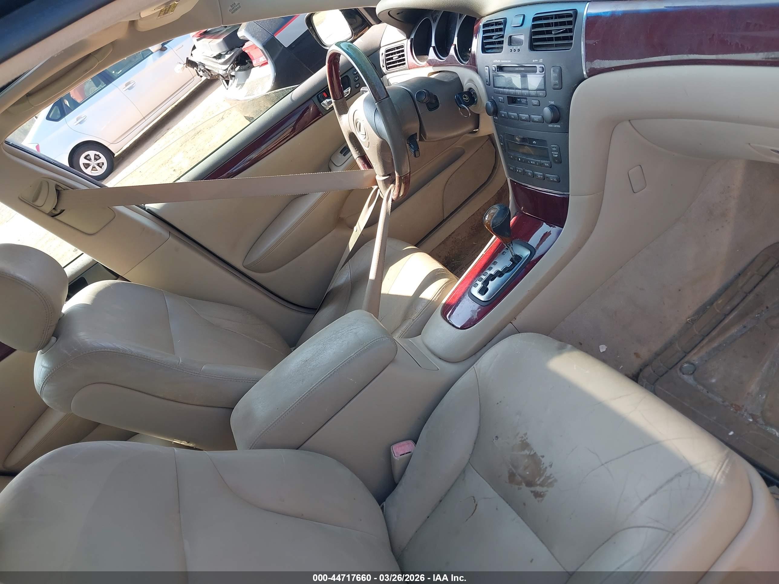 LEXUS ES image 5