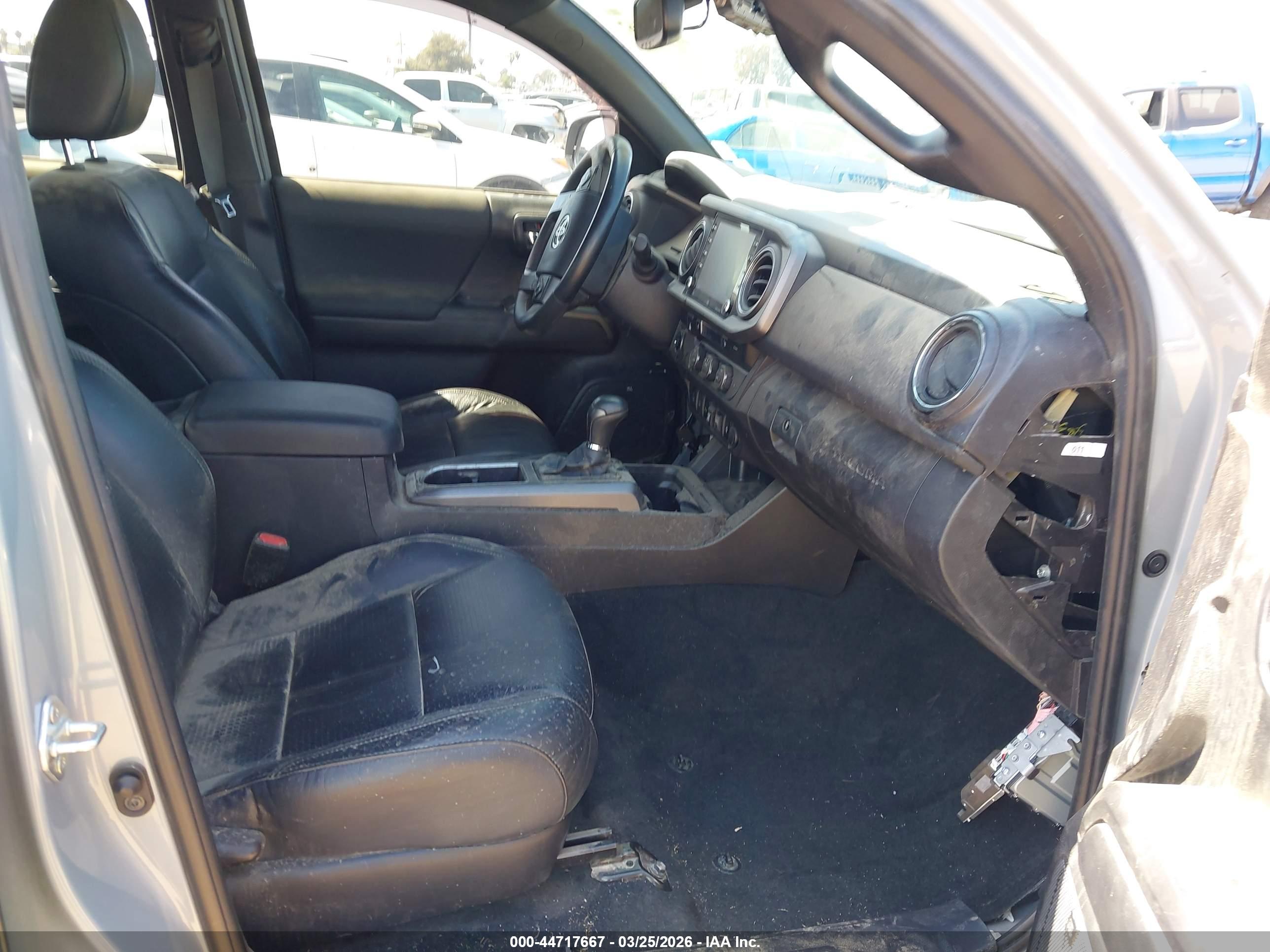 TOYOTA TACOMA image 5