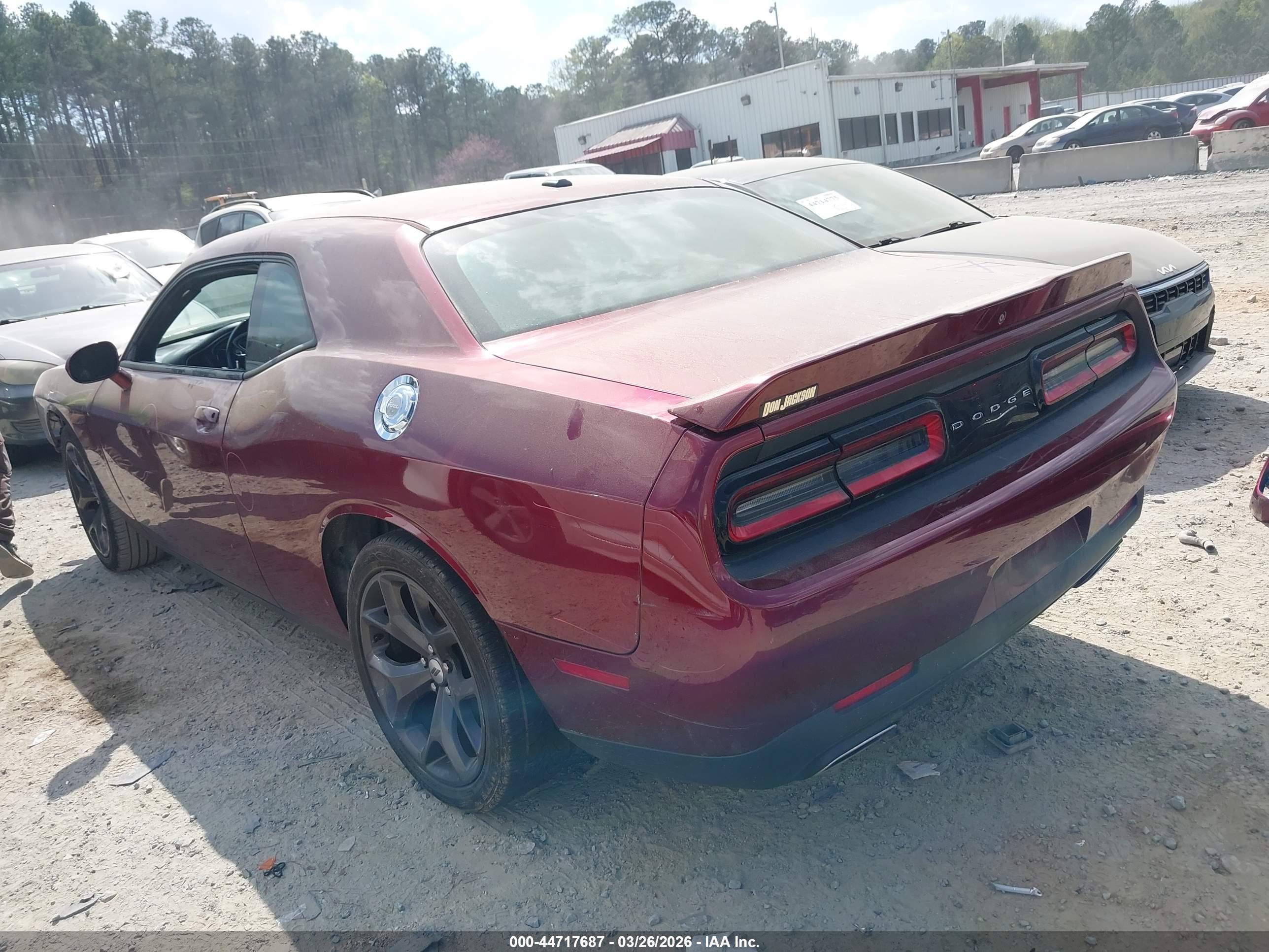 DODGE CHALLENGER image 3