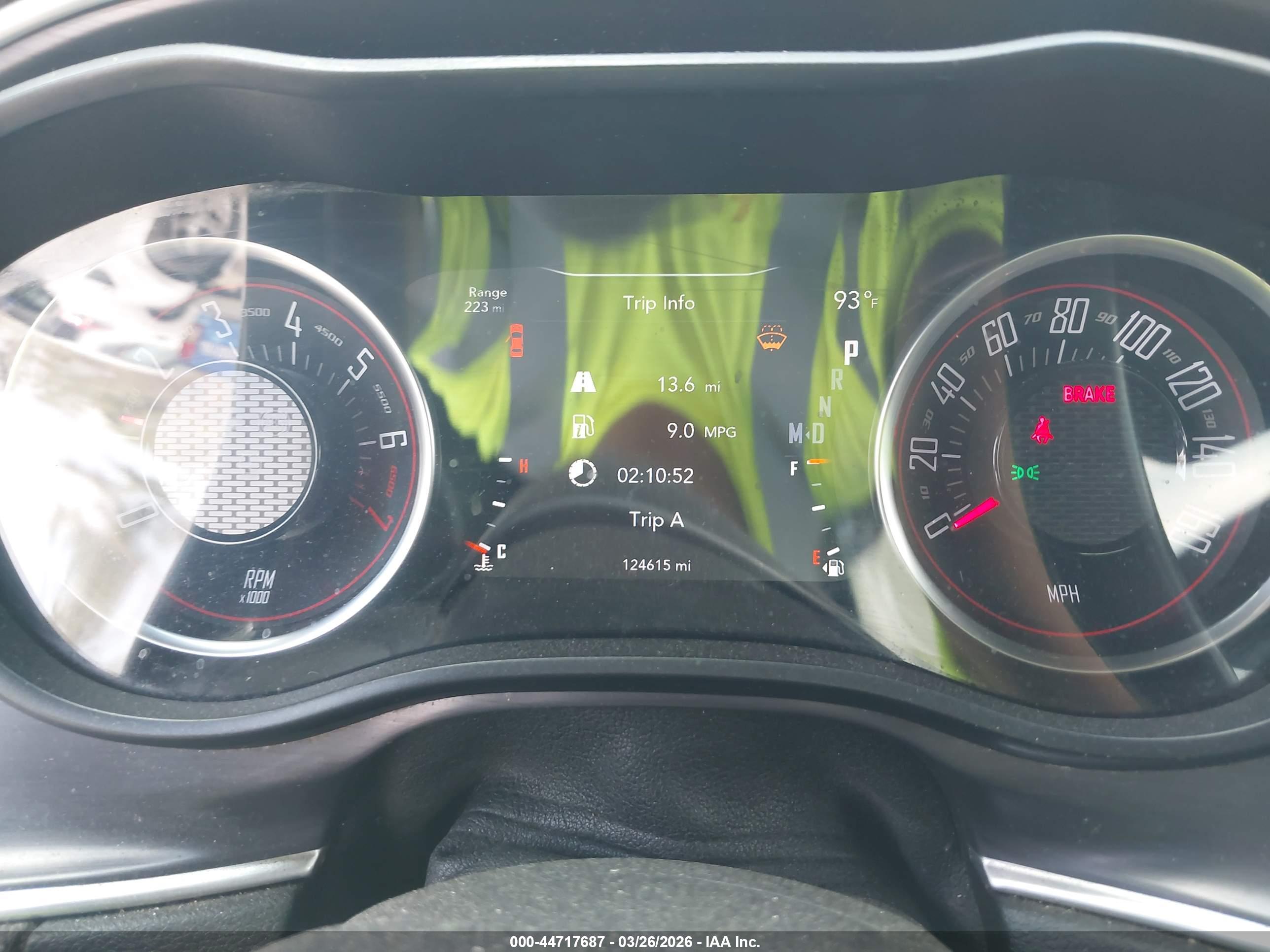 DODGE CHALLENGER image 7