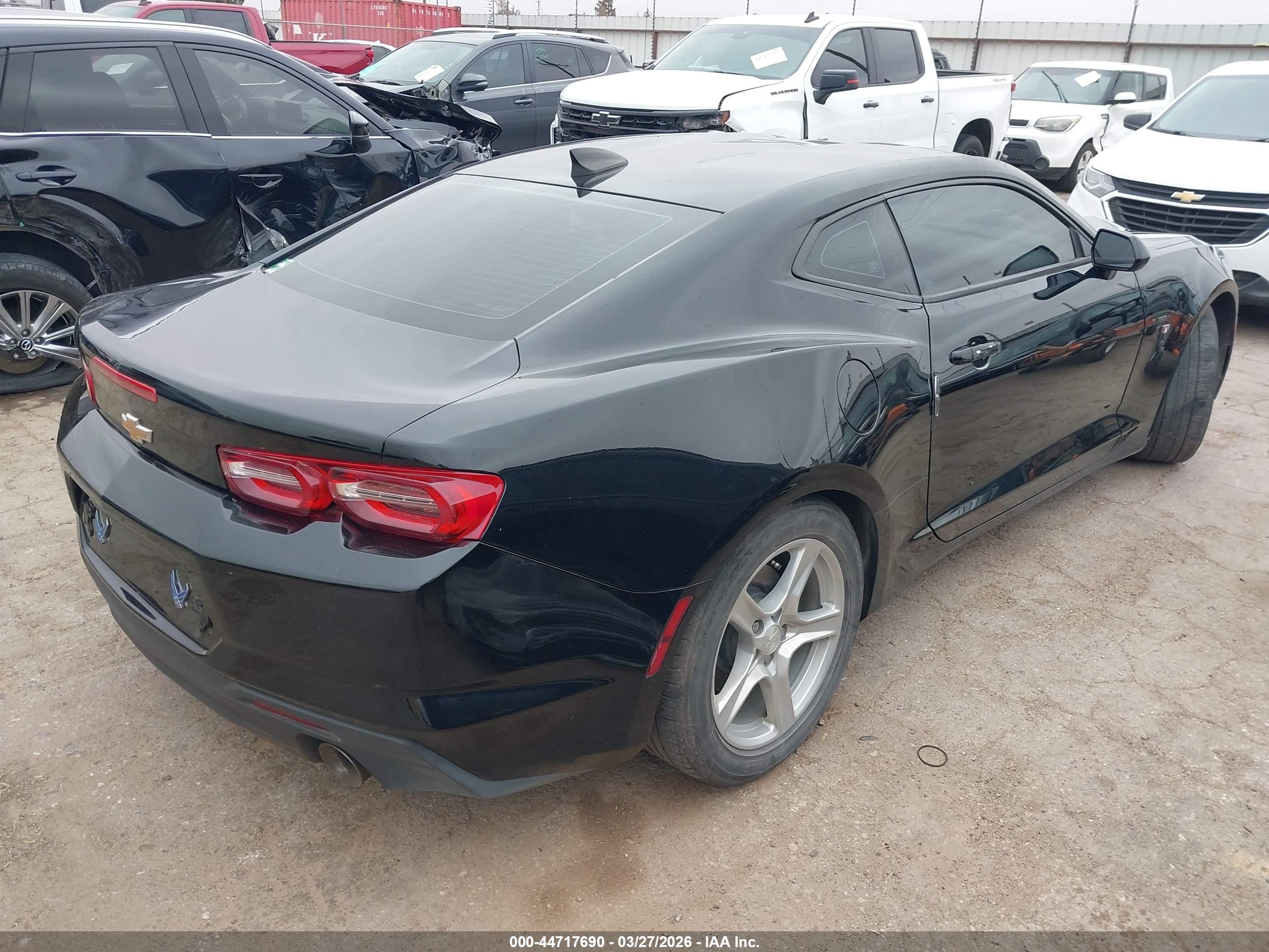 CHEVROLET CAMARO image 4