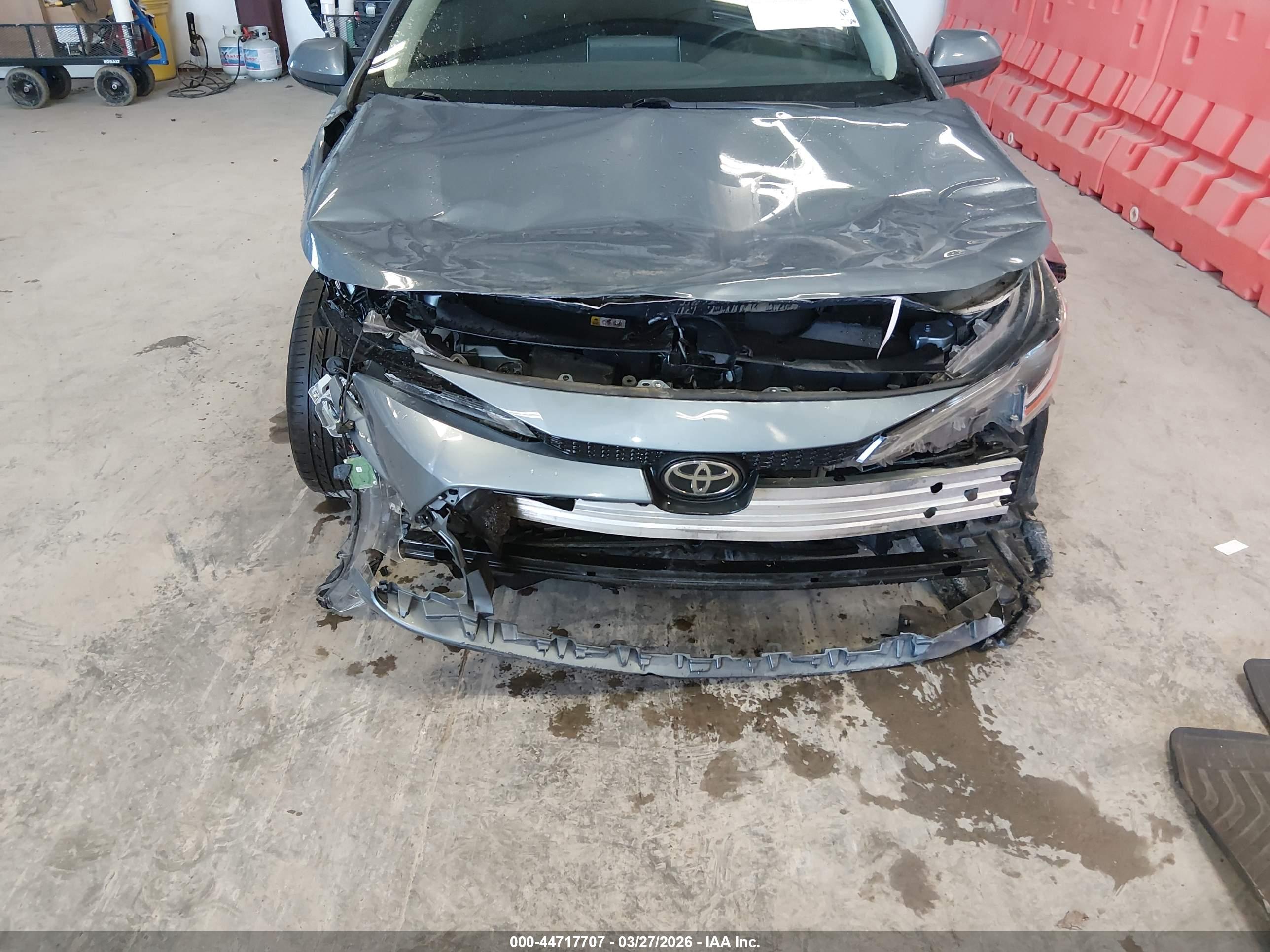 TOYOTA COROLLA image 6