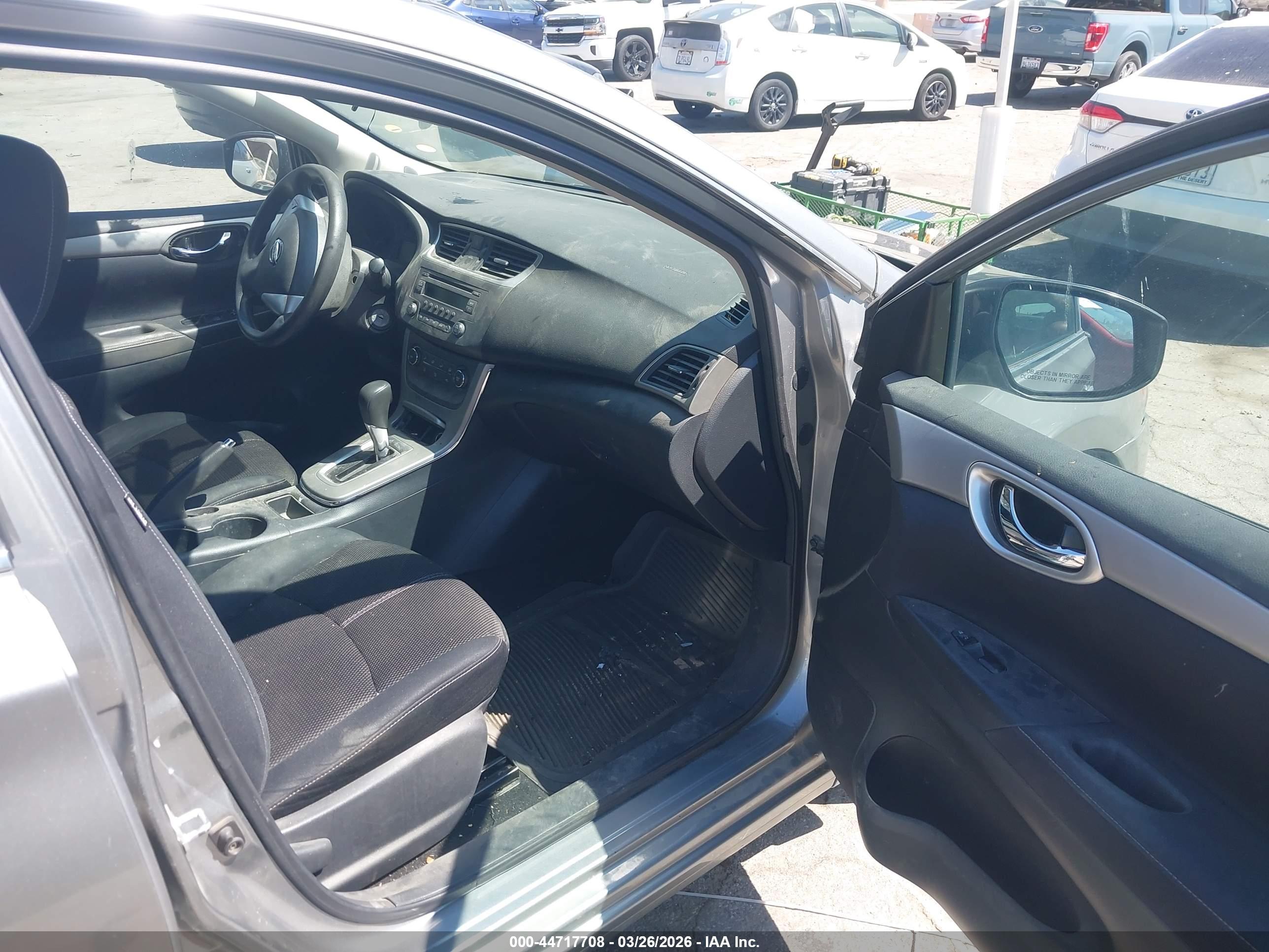 NISSAN SENTRA image 5
