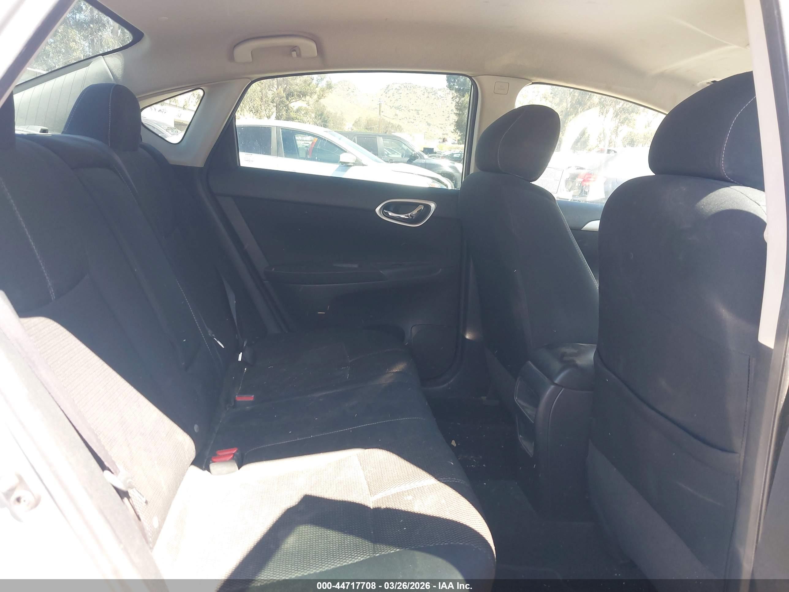 NISSAN SENTRA image 8