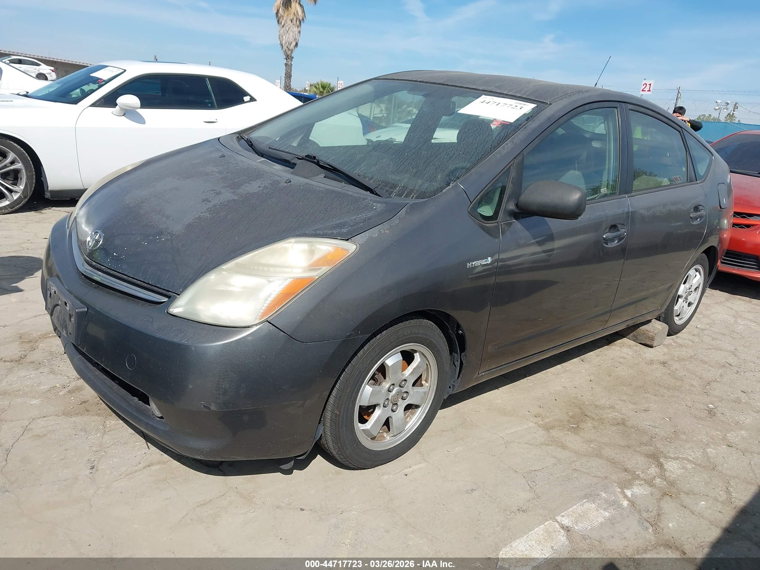 TOYOTA PRIUS image 2