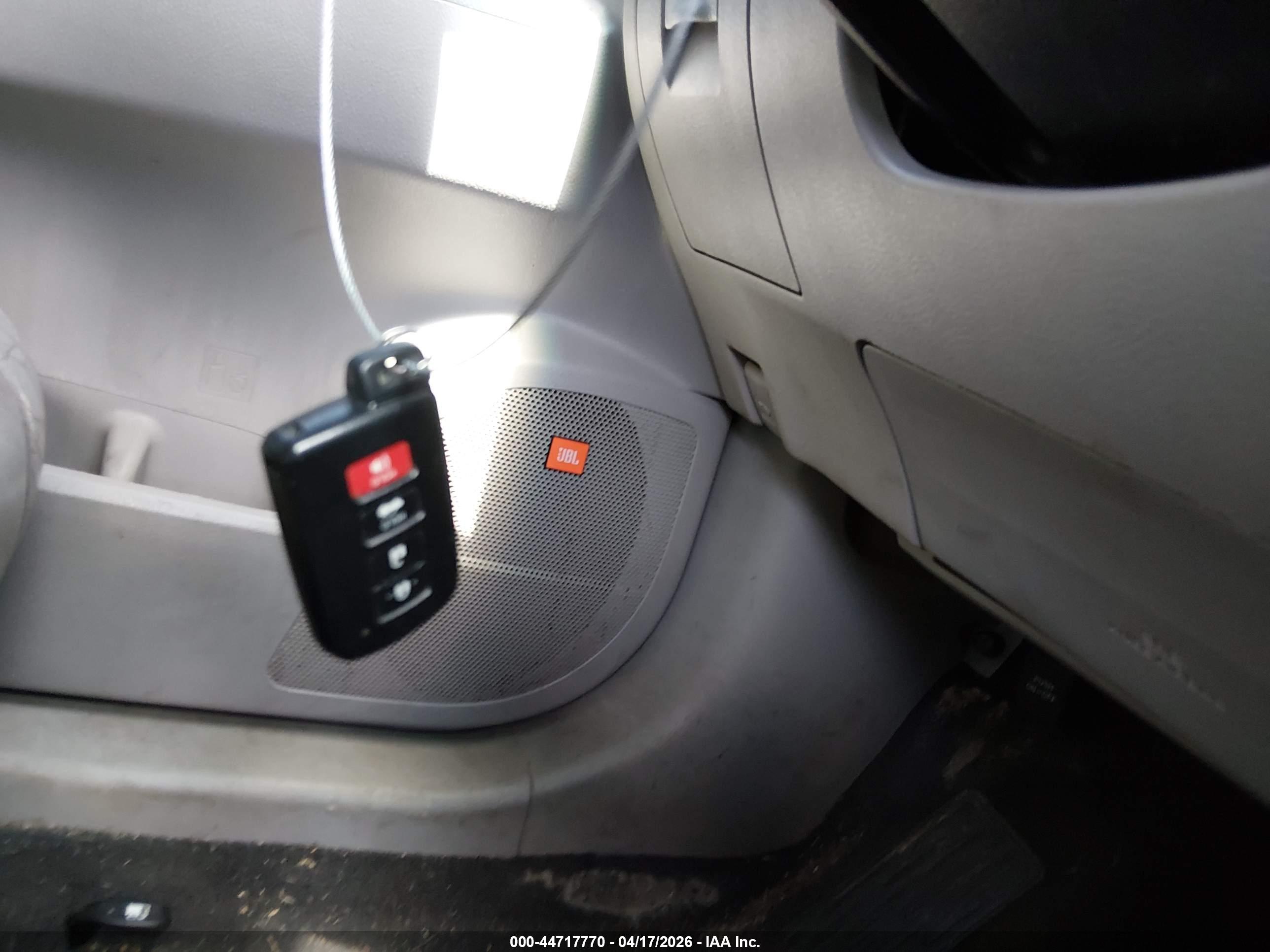 TOYOTA HIGHLANDER image 11