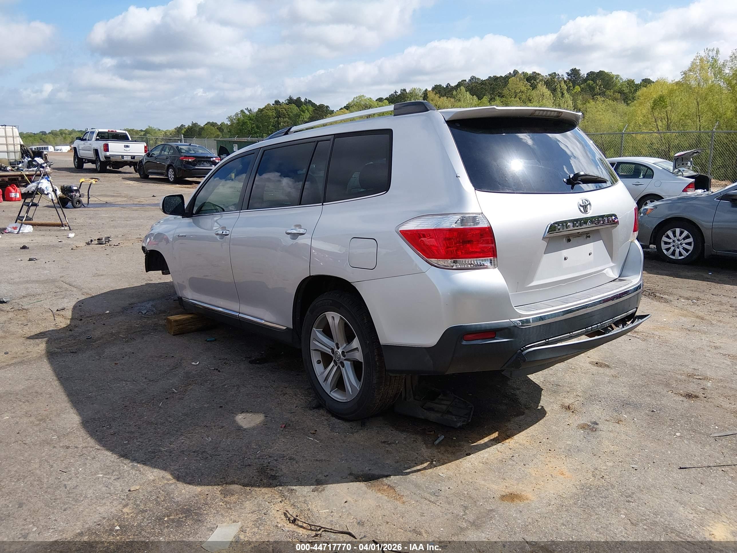 TOYOTA HIGHLANDER image 3