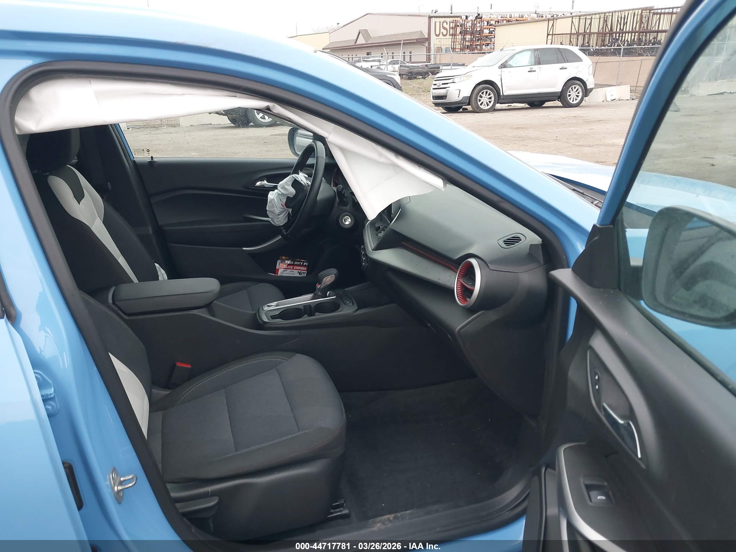 CHEVROLET TRAX image 5