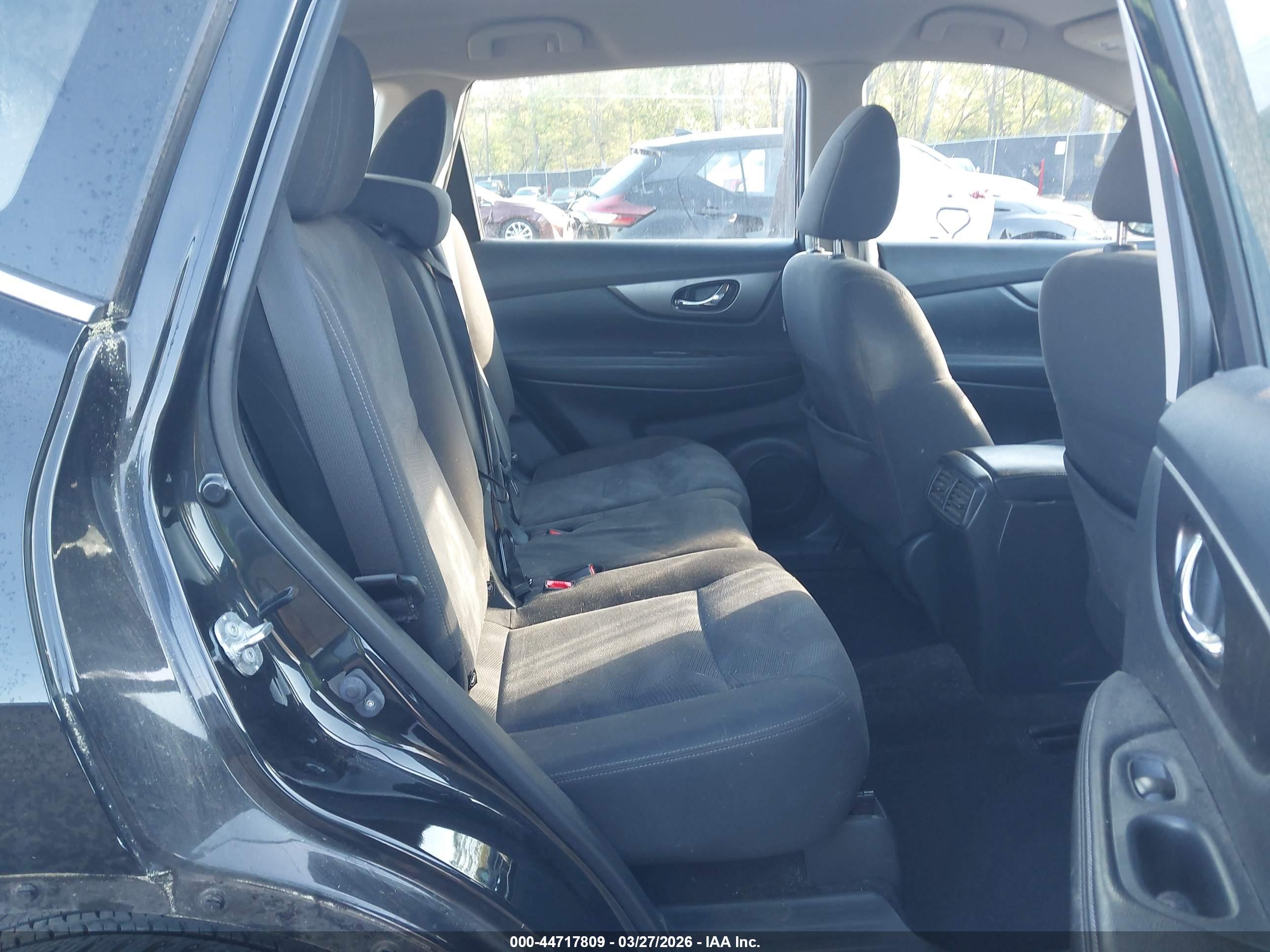 NISSAN ROGUE image 8