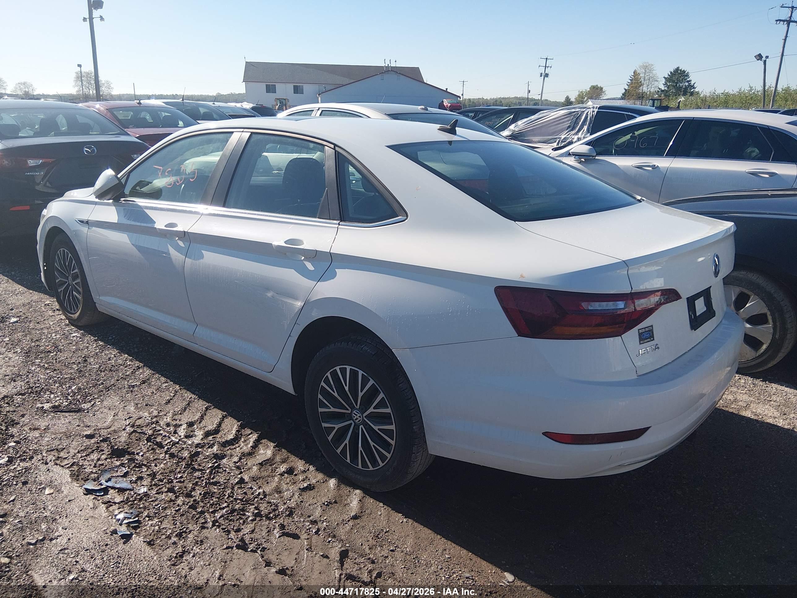 VOLKSWAGEN JETTA image 3