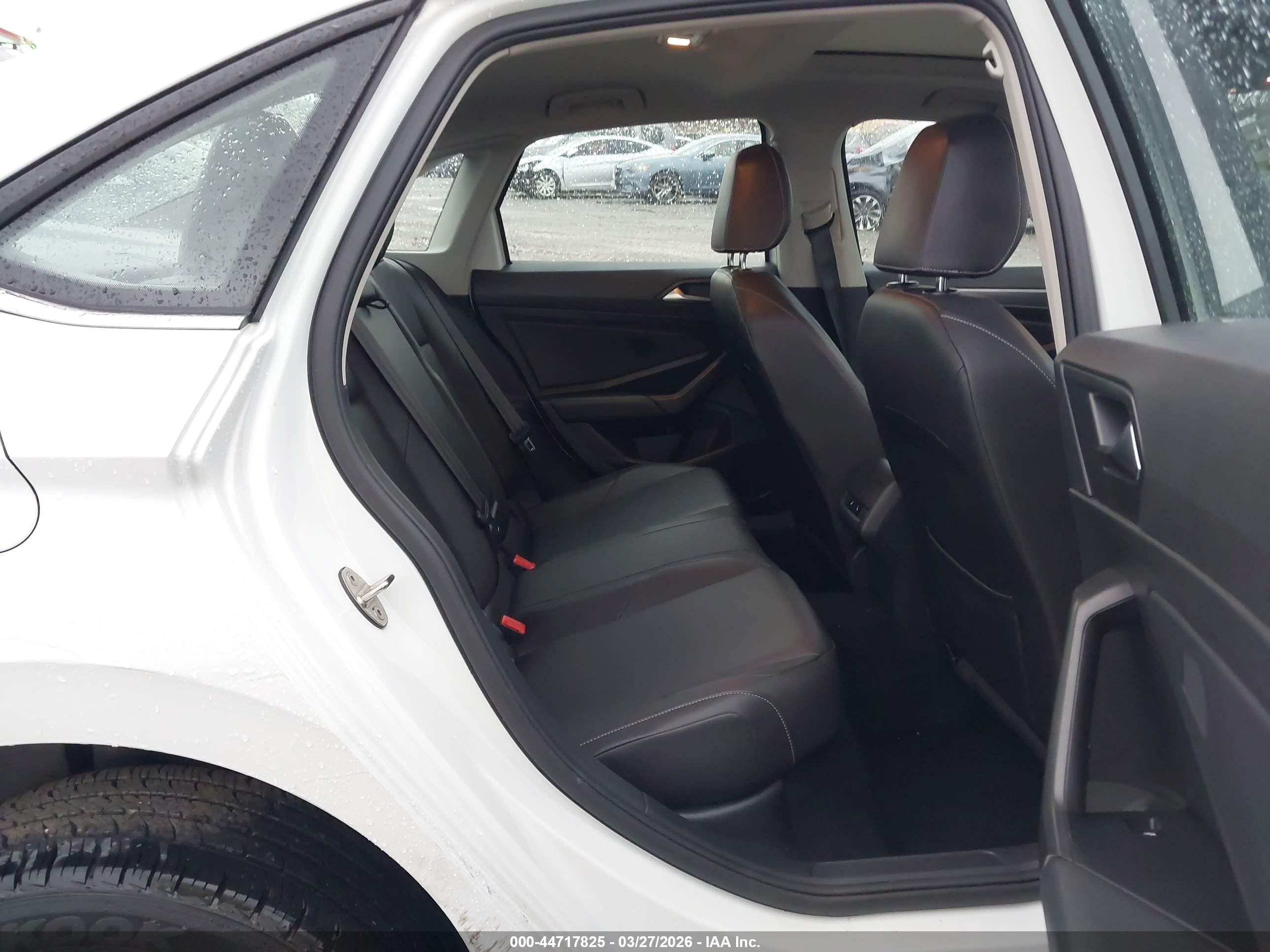 VOLKSWAGEN JETTA image 8