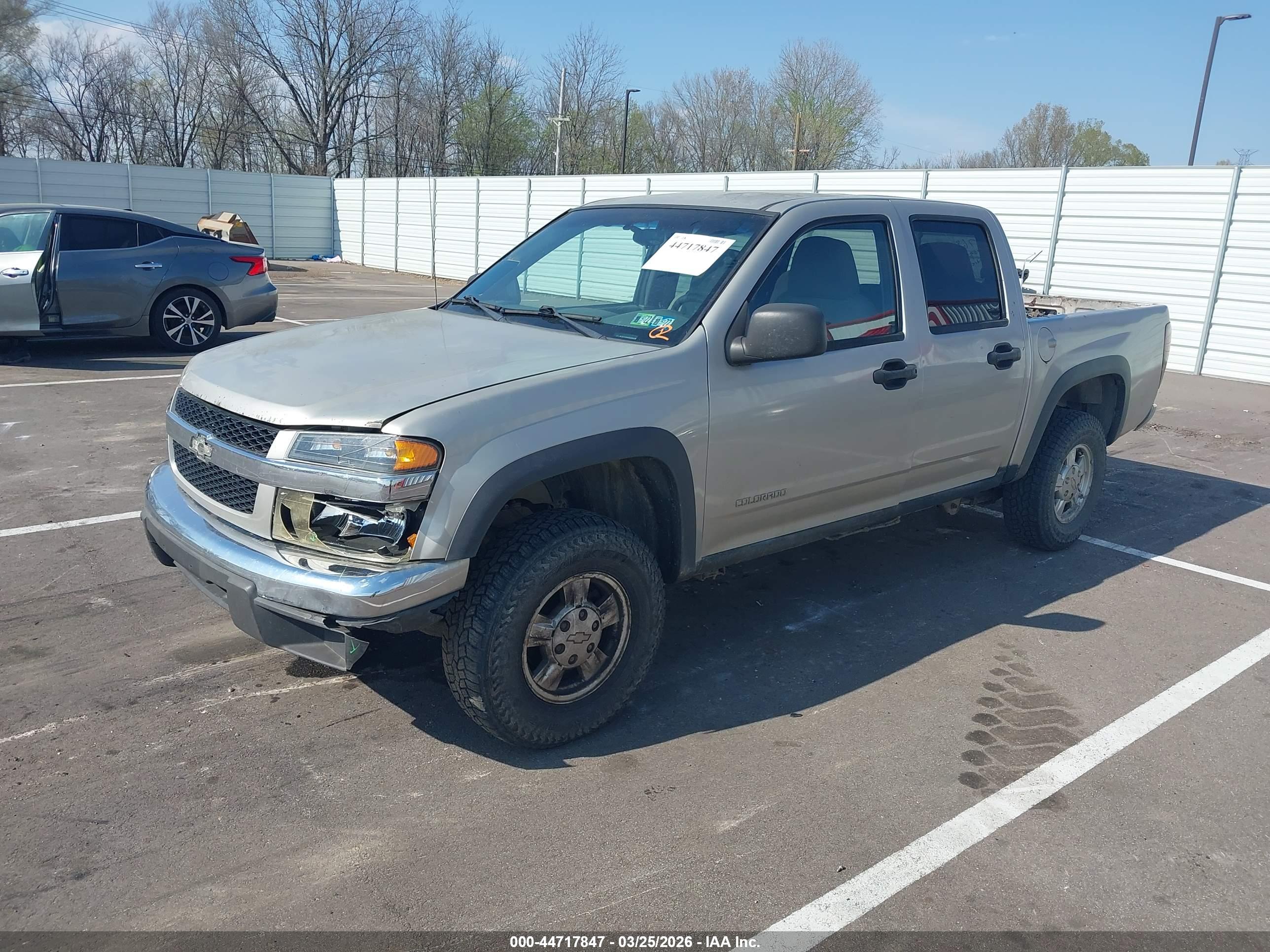 CHEVROLET COLORADO image 2