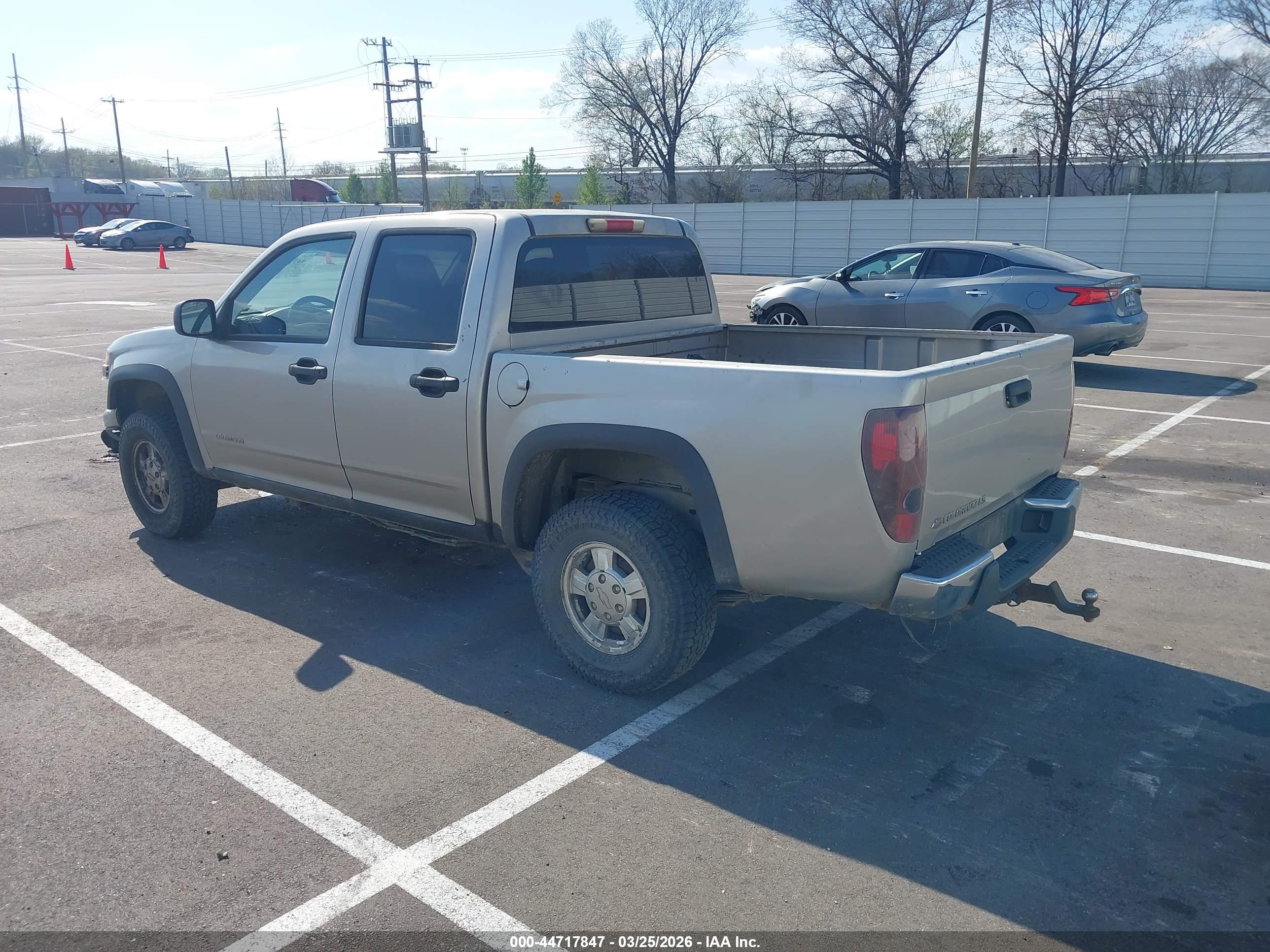CHEVROLET COLORADO image 3