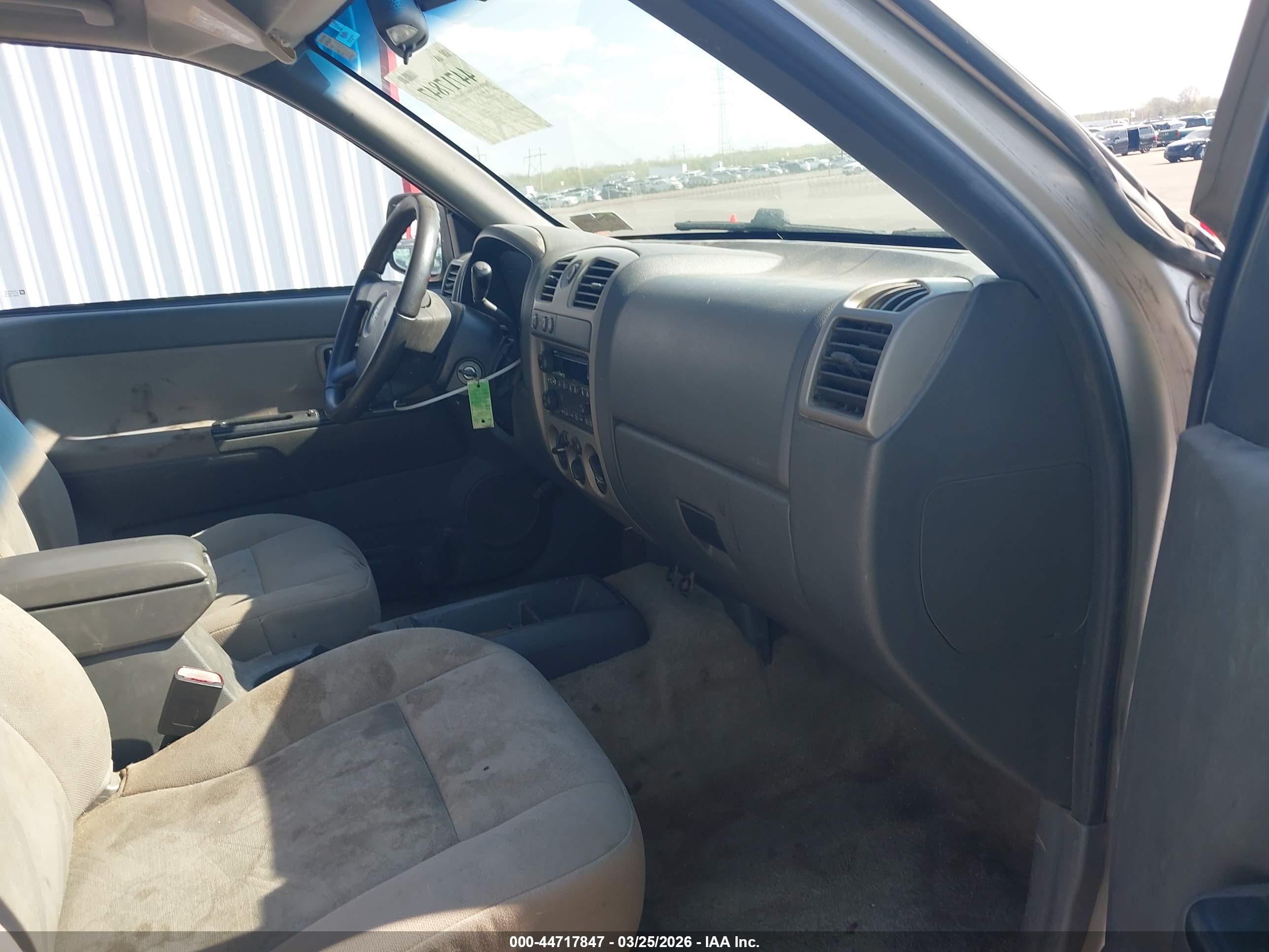 CHEVROLET COLORADO image 5
