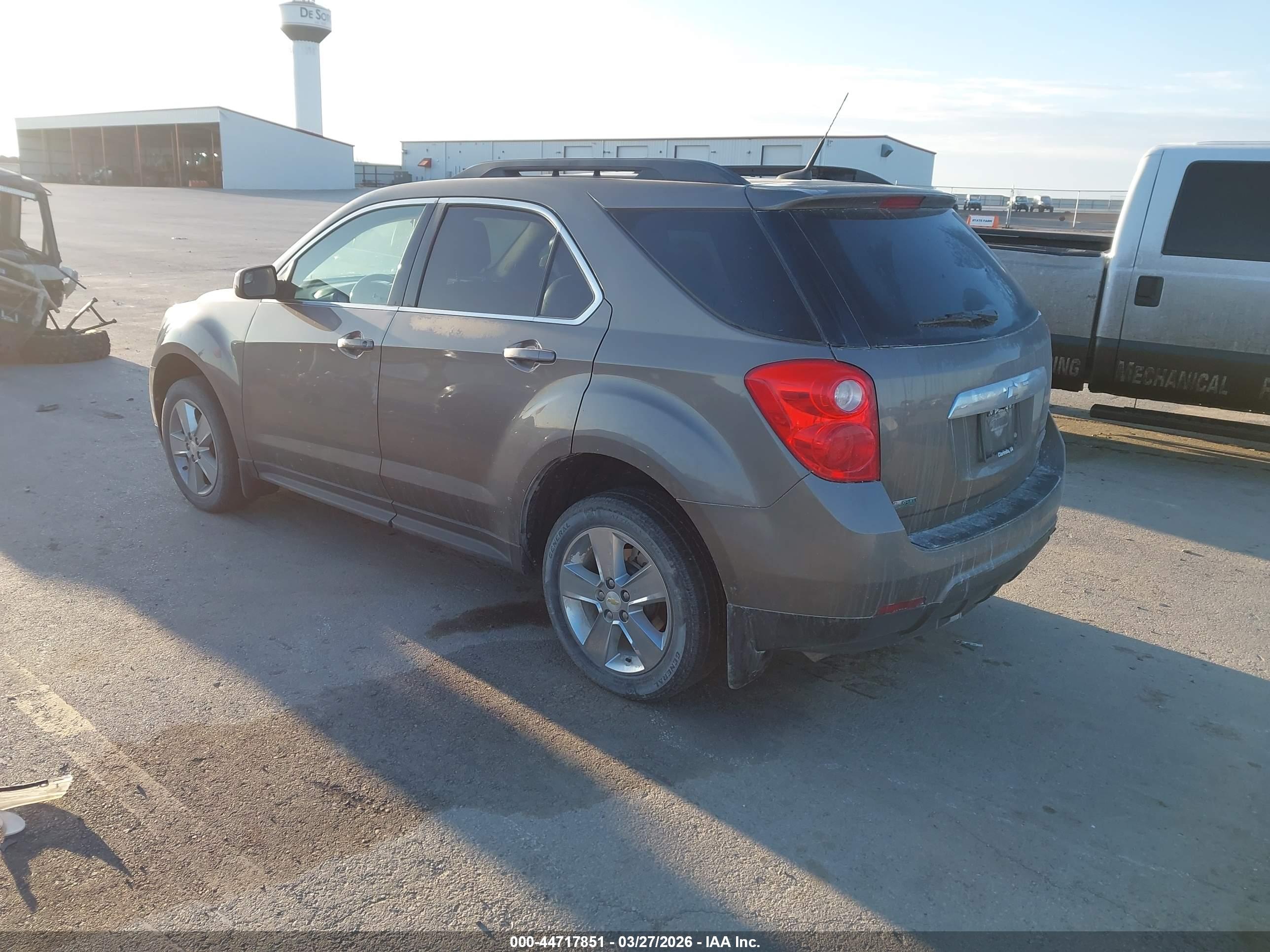 CHEVROLET EQUINOX image 3