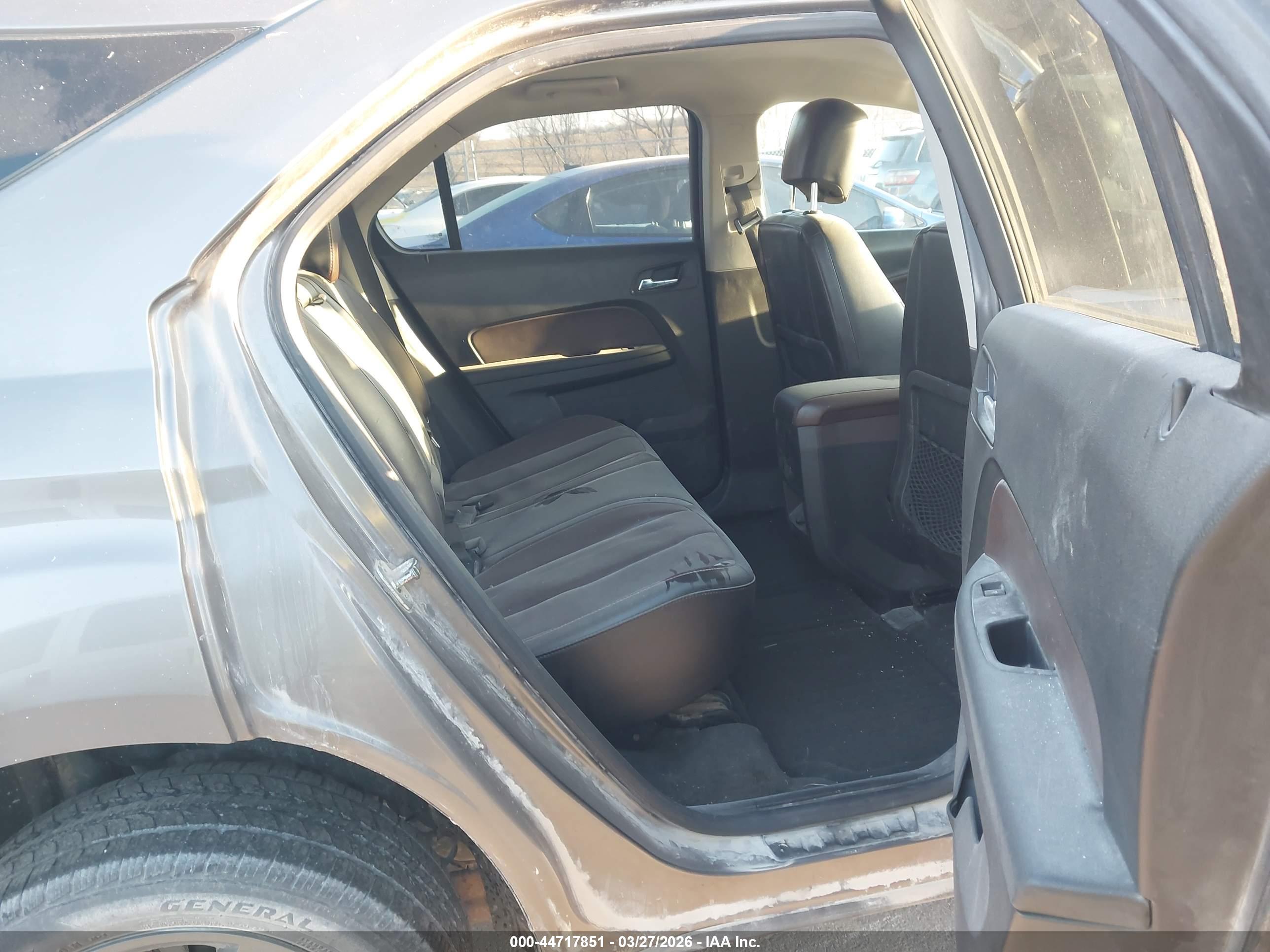 CHEVROLET EQUINOX image 8