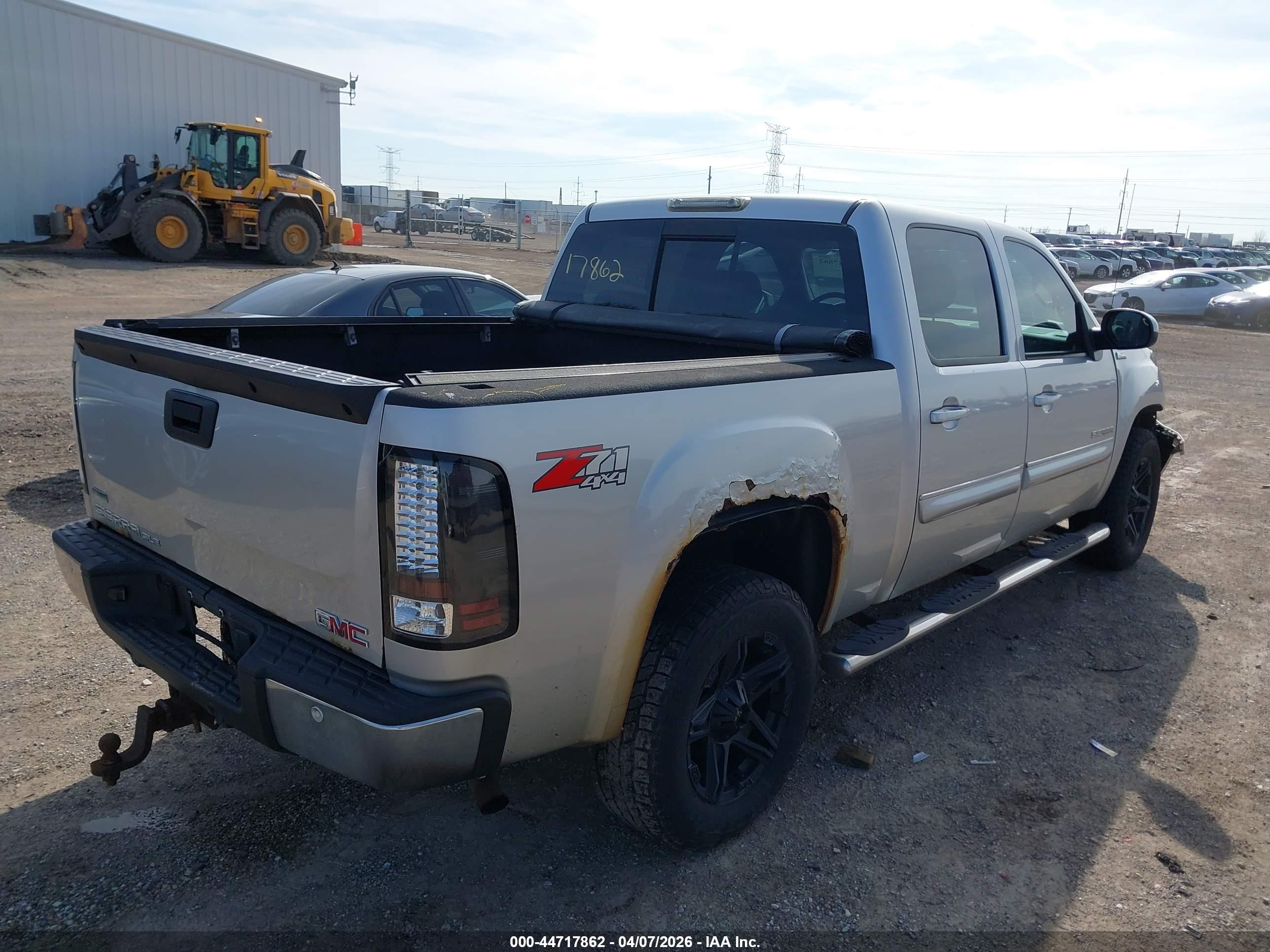 GMC SIERRA image 4