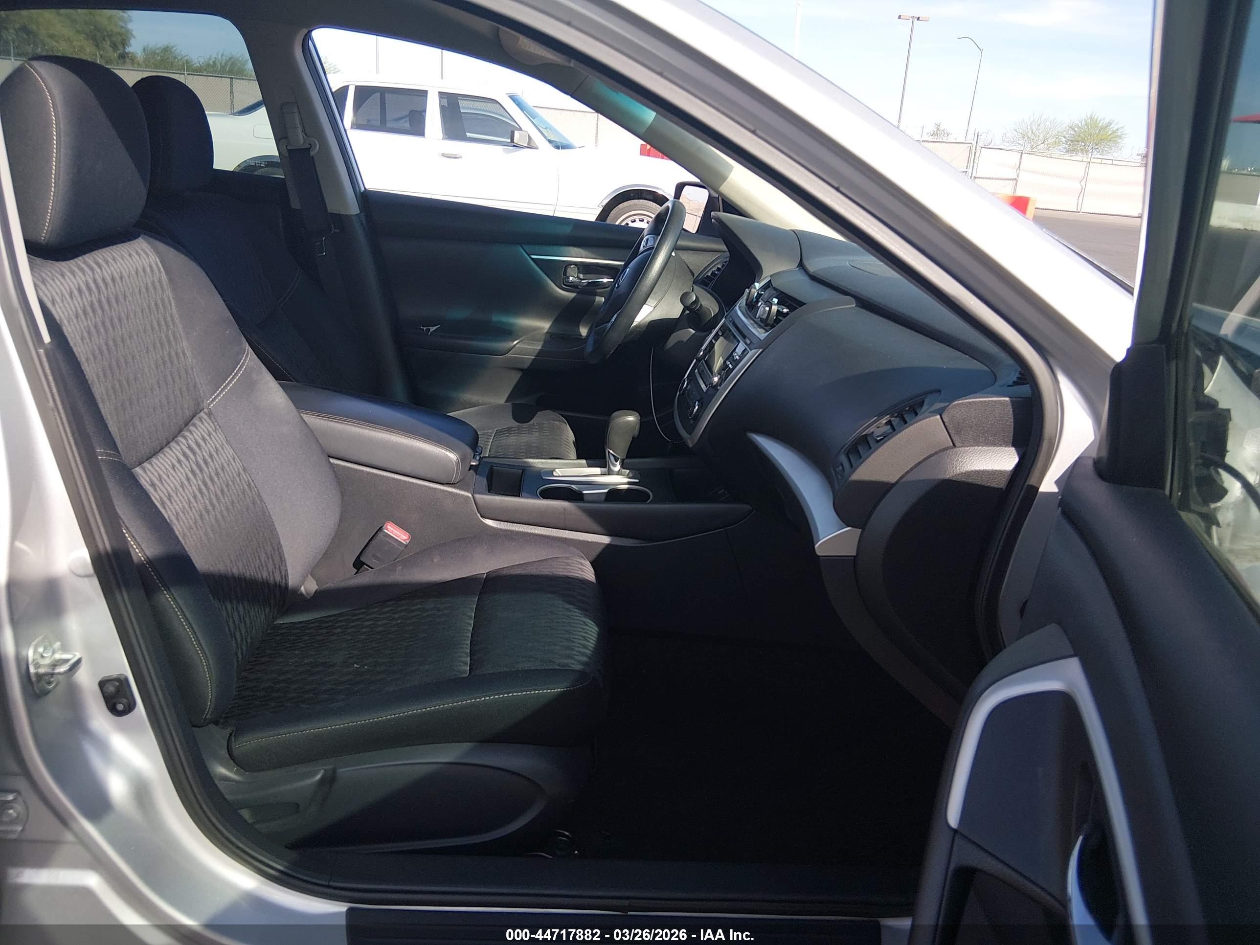 NISSAN ALTIMA image 5