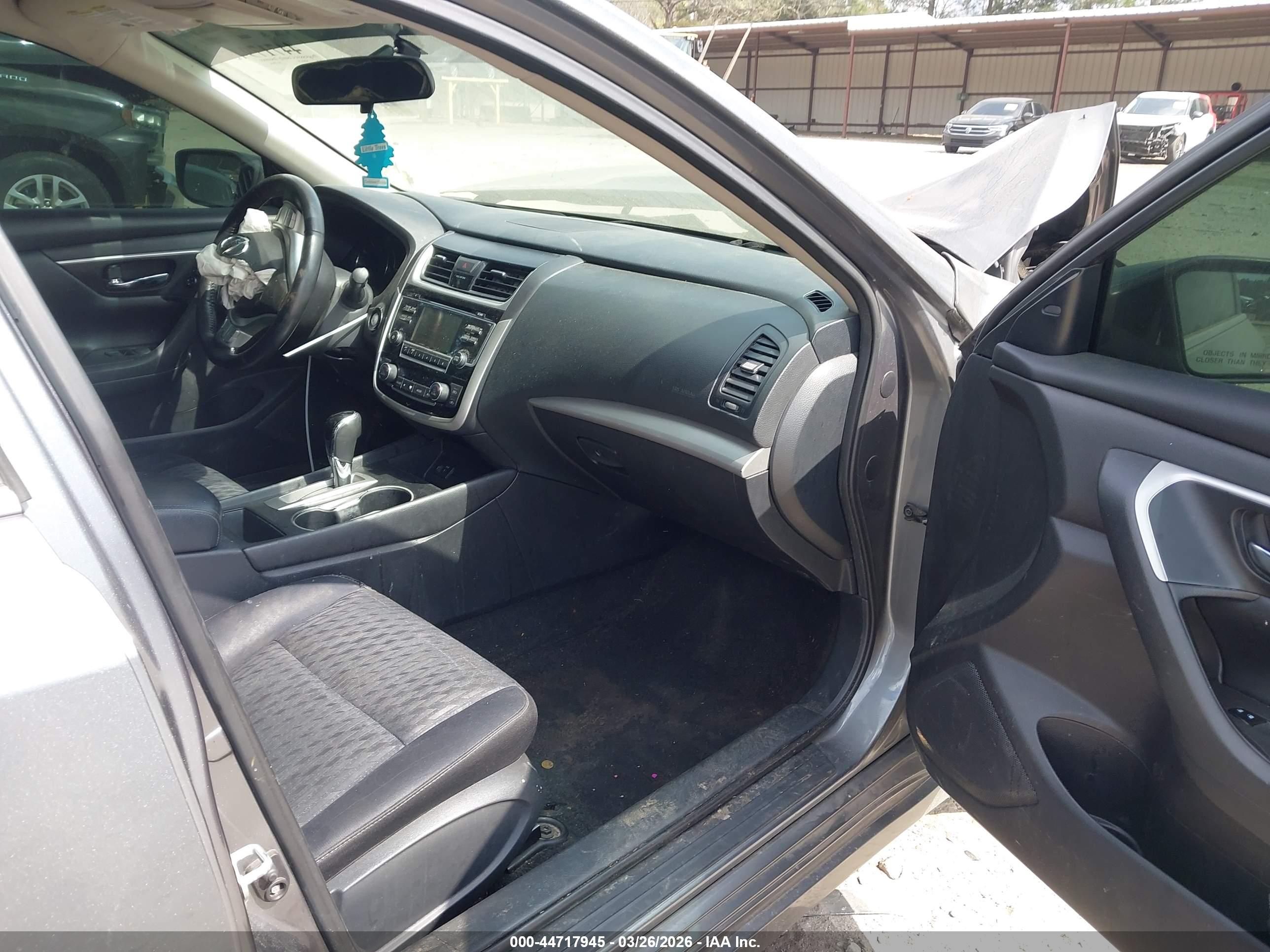 NISSAN ALTIMA image 5