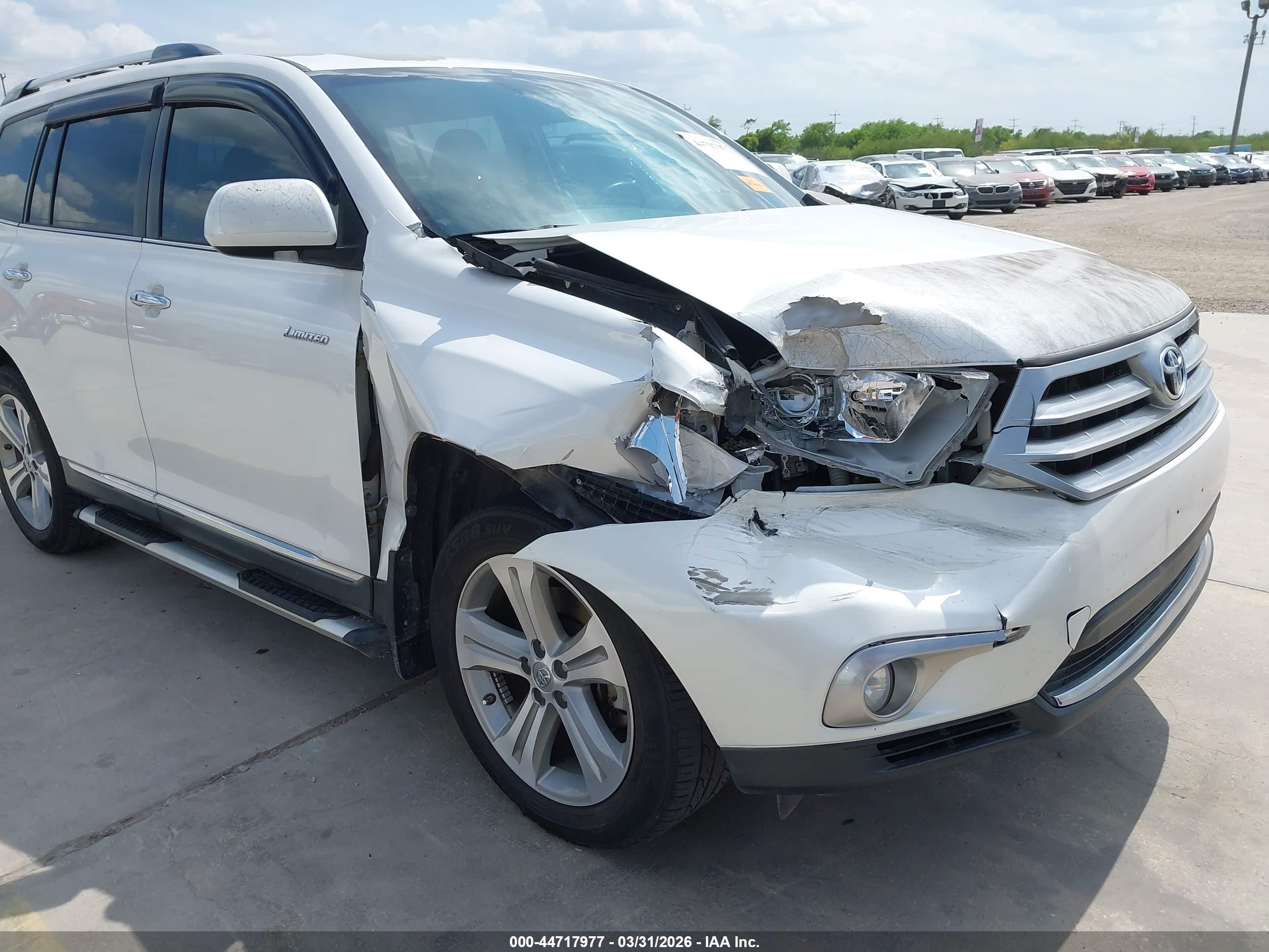 TOYOTA HIGHLANDER image 6