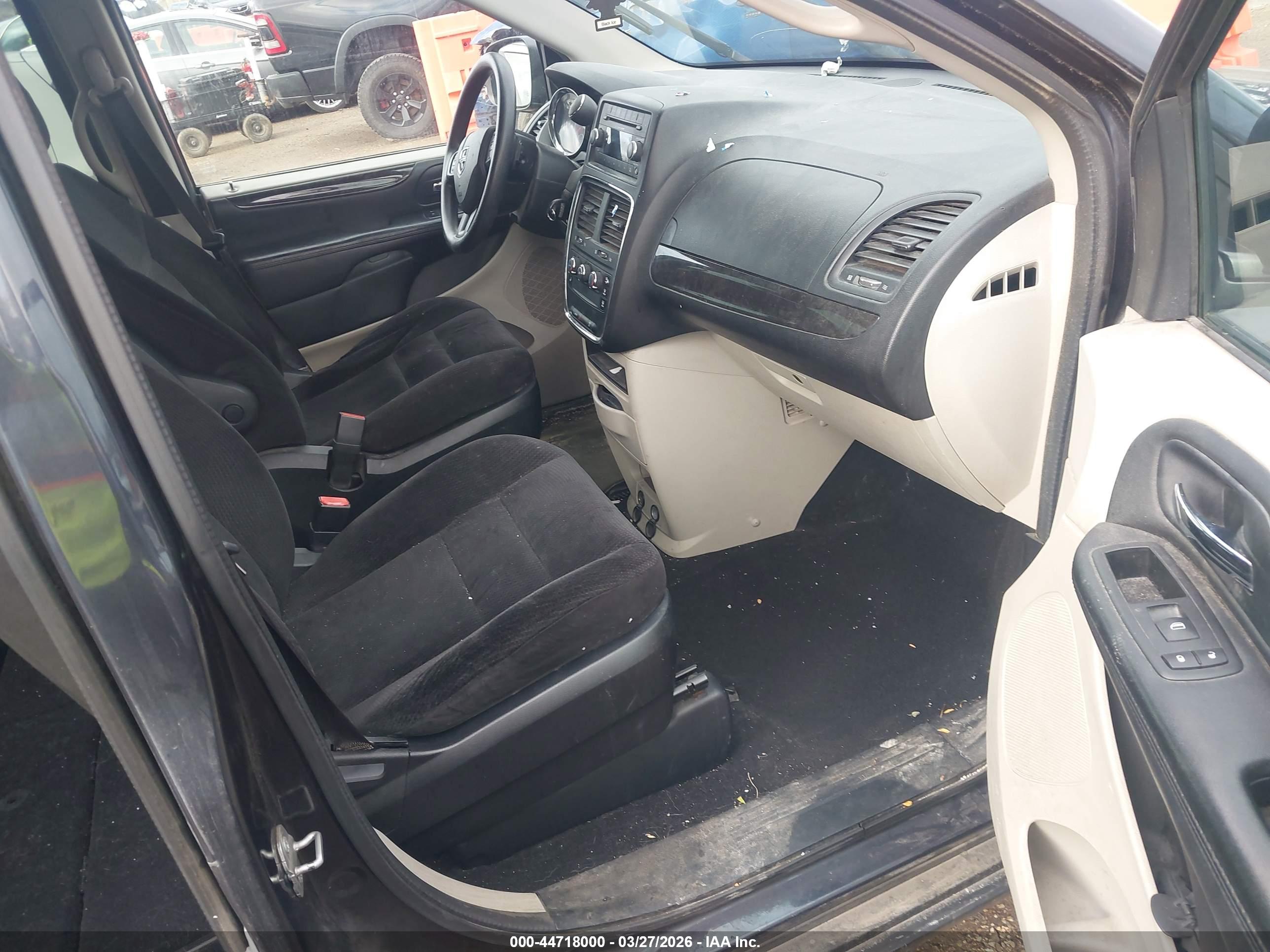 DODGE GRAND image 5