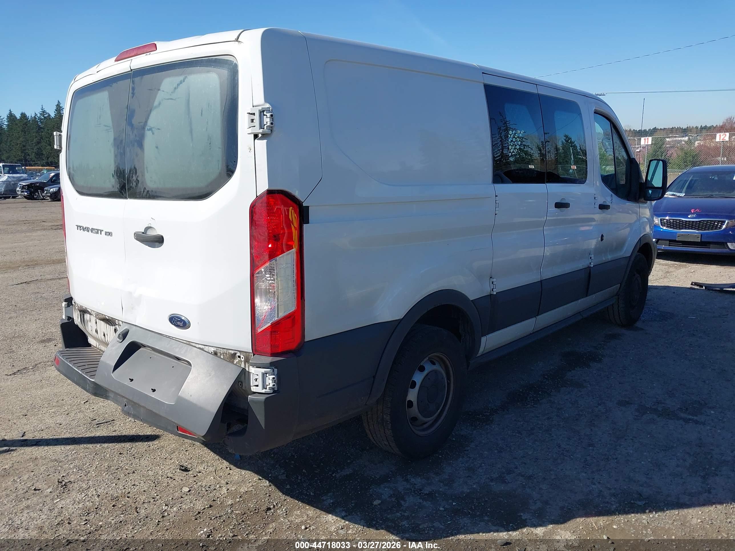 FORD TRANSIT-150 image 4