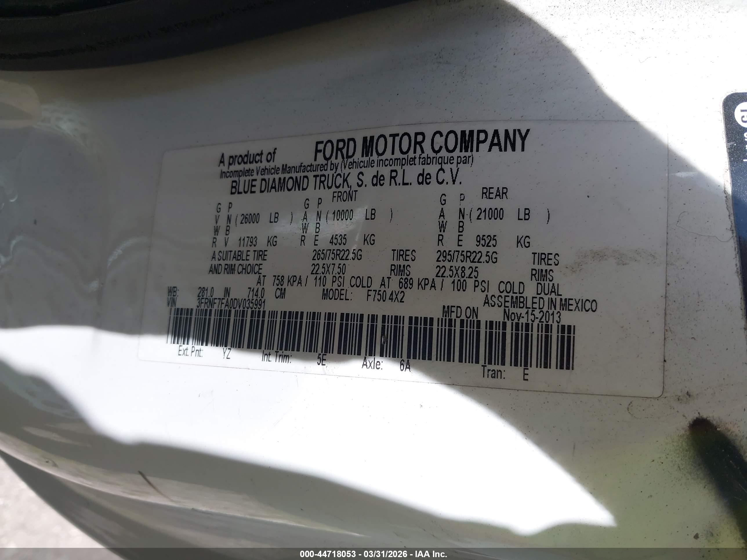 FORD F-750 image 9