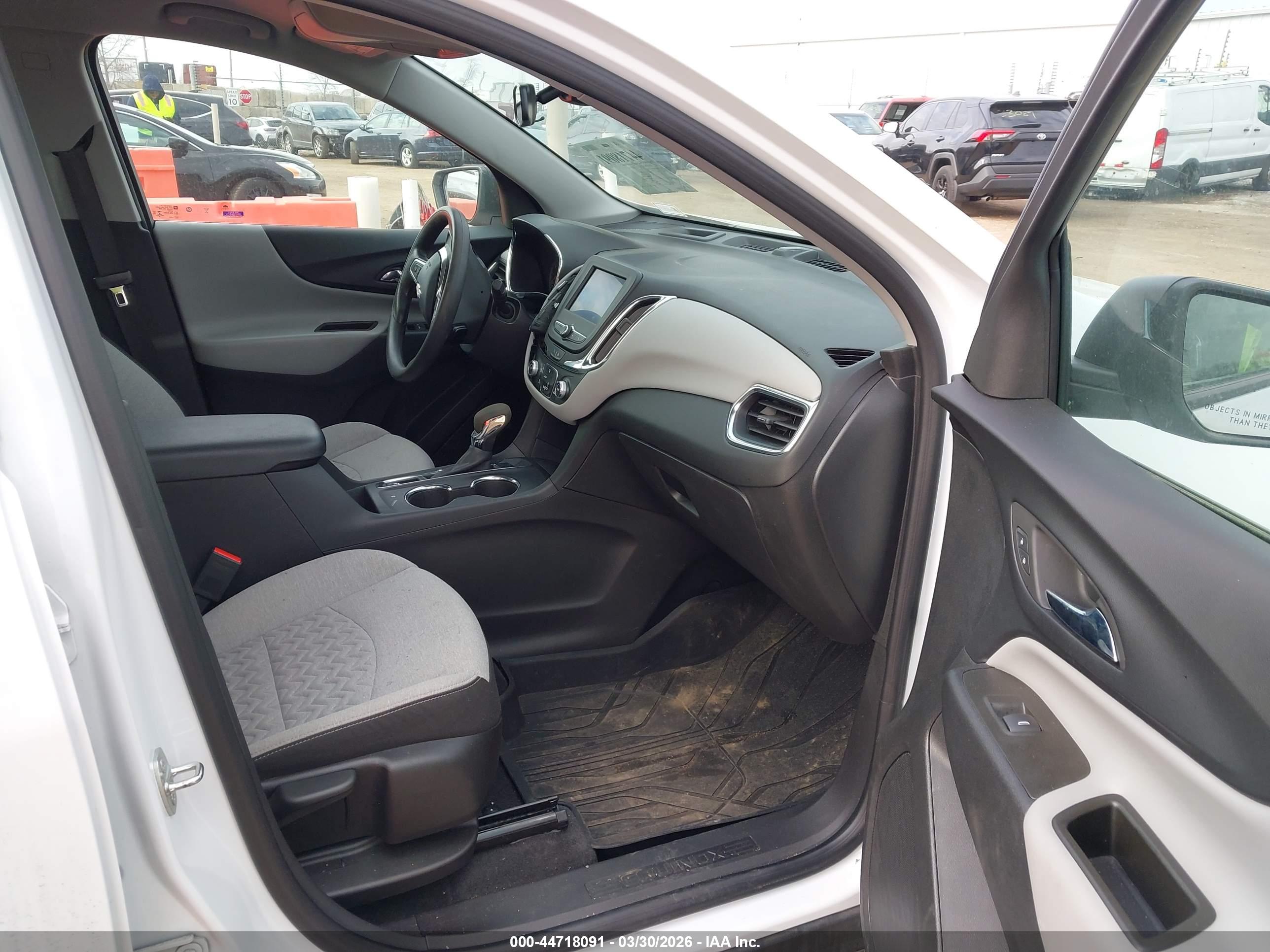 CHEVROLET EQUINOX image 5