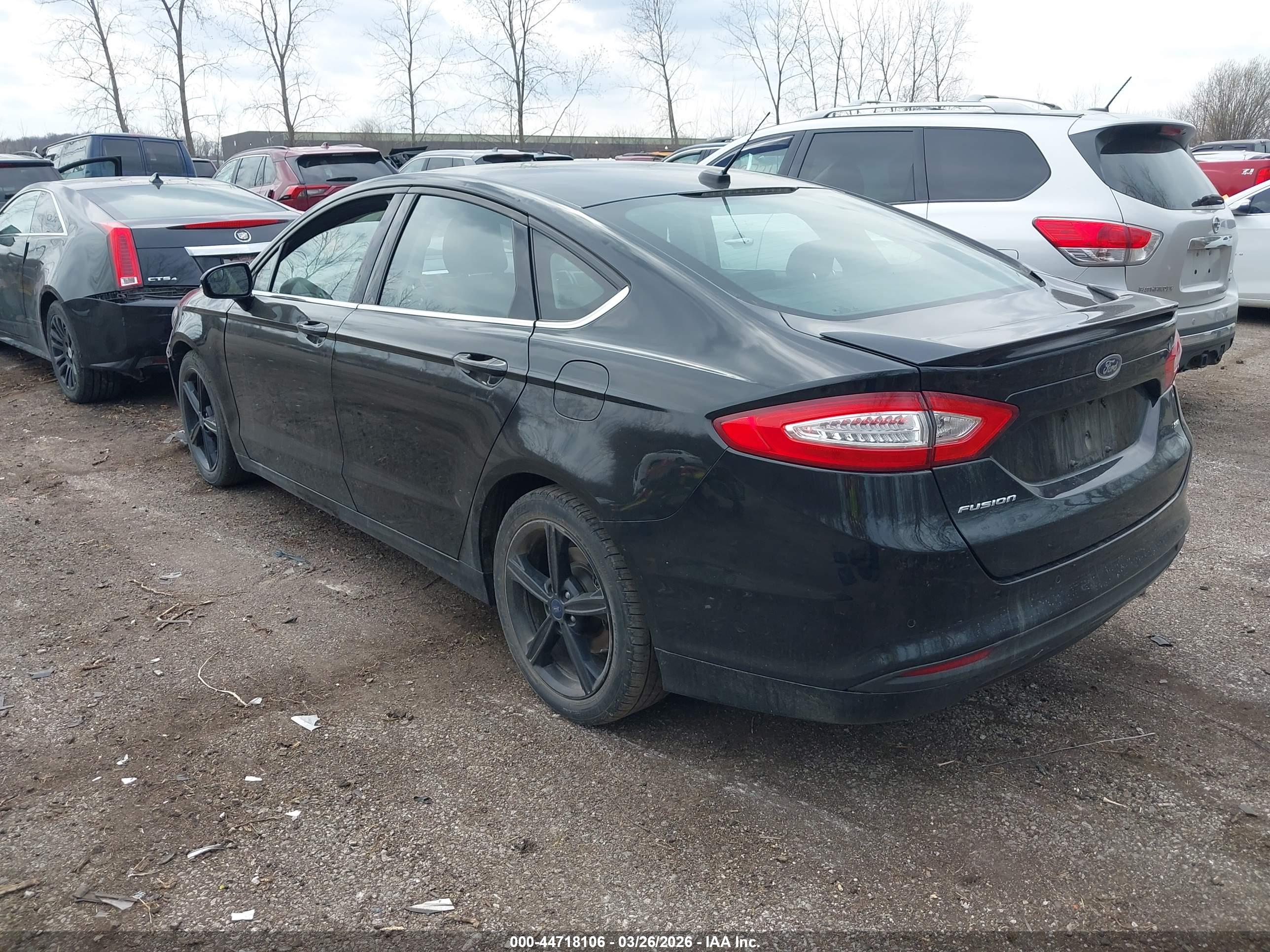FORD FUSION image 3