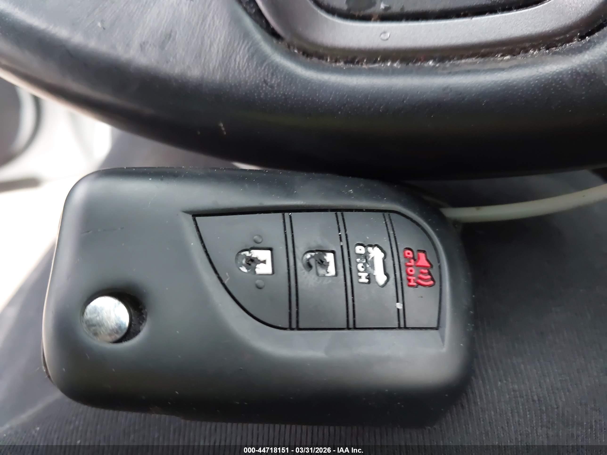 TOYOTA CAMRY image 11